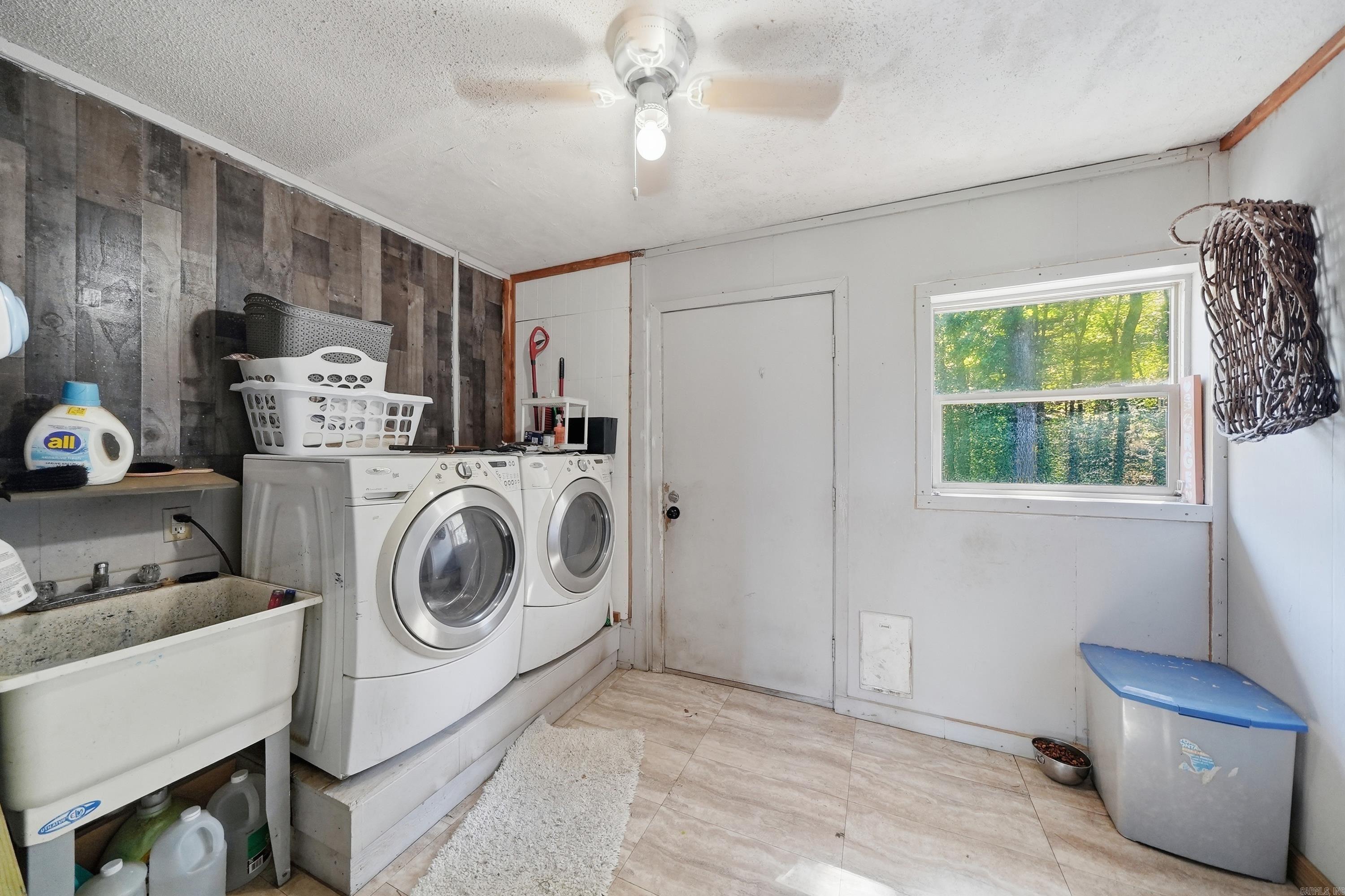 195 Lynch  Clinton, AR