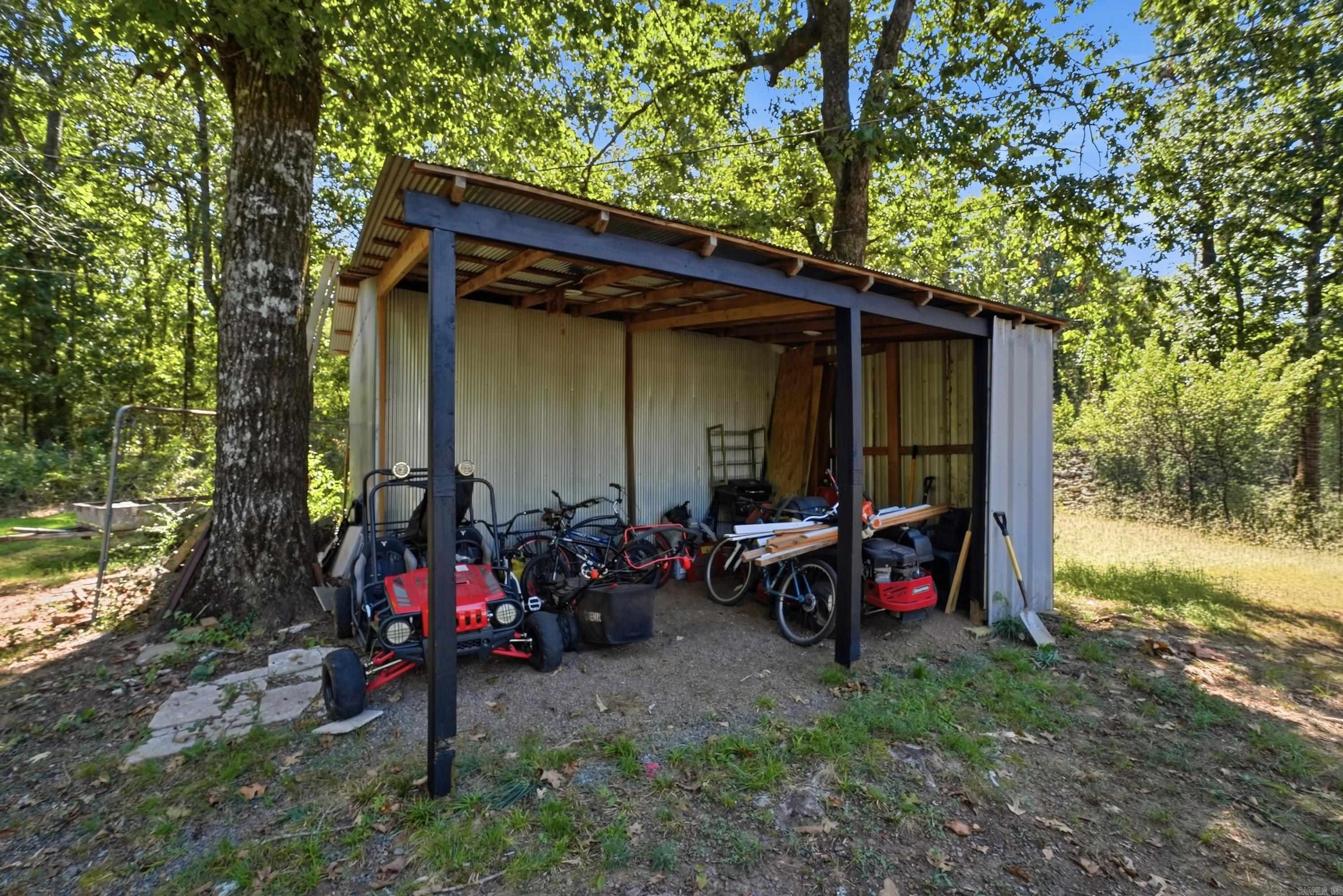195 Lynch  Clinton, AR
