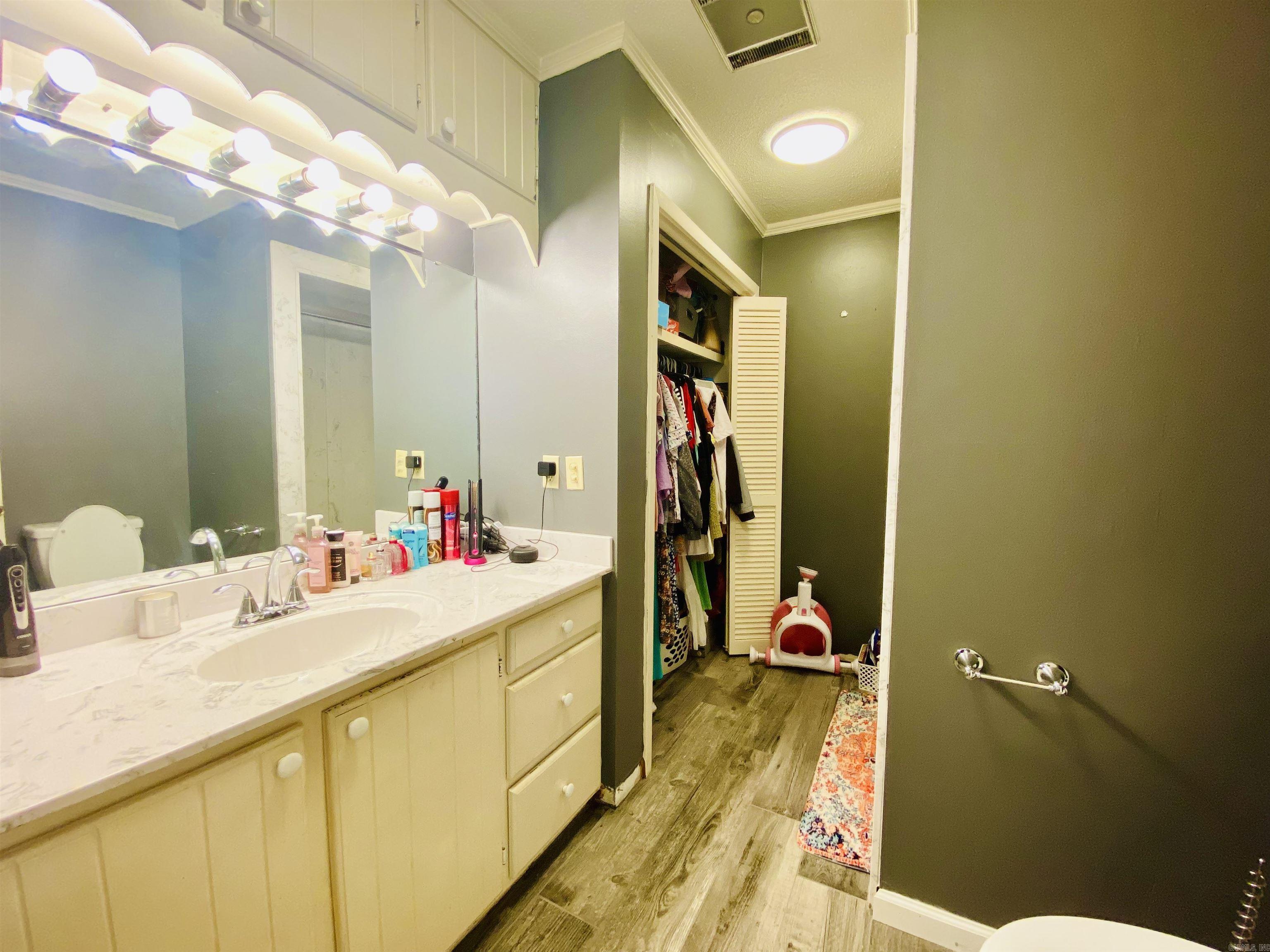2900 Cherokee  Camden, AR