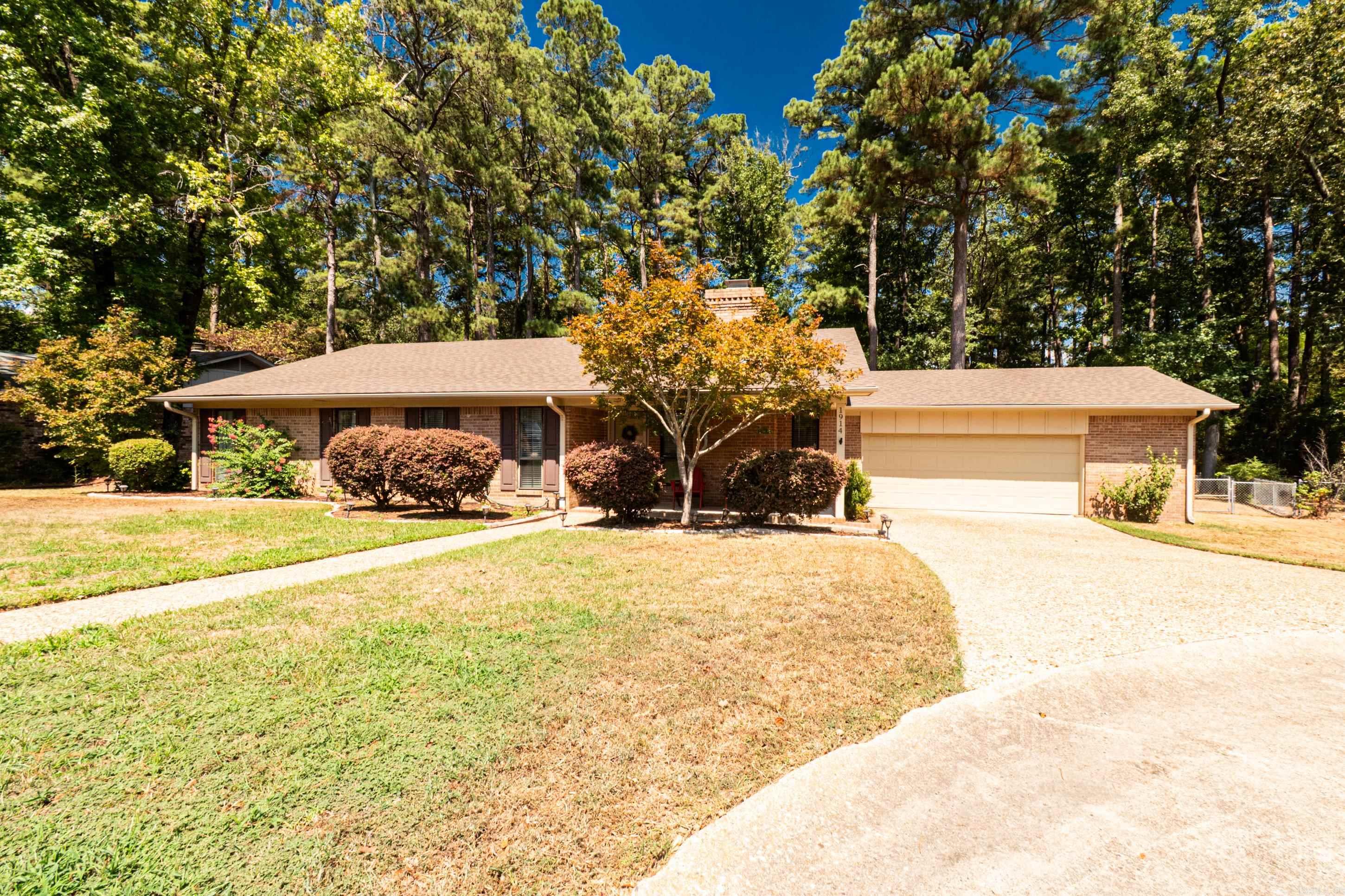 1914 Ridgewood Dr  El Dorado, AR