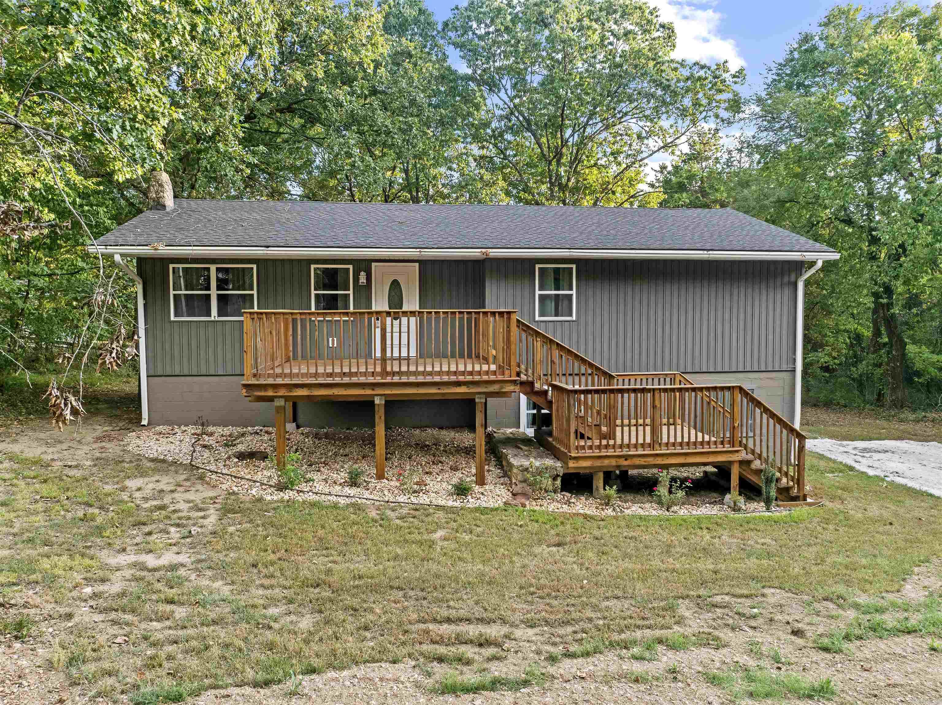 140  Cardinal  Diamond City, AR