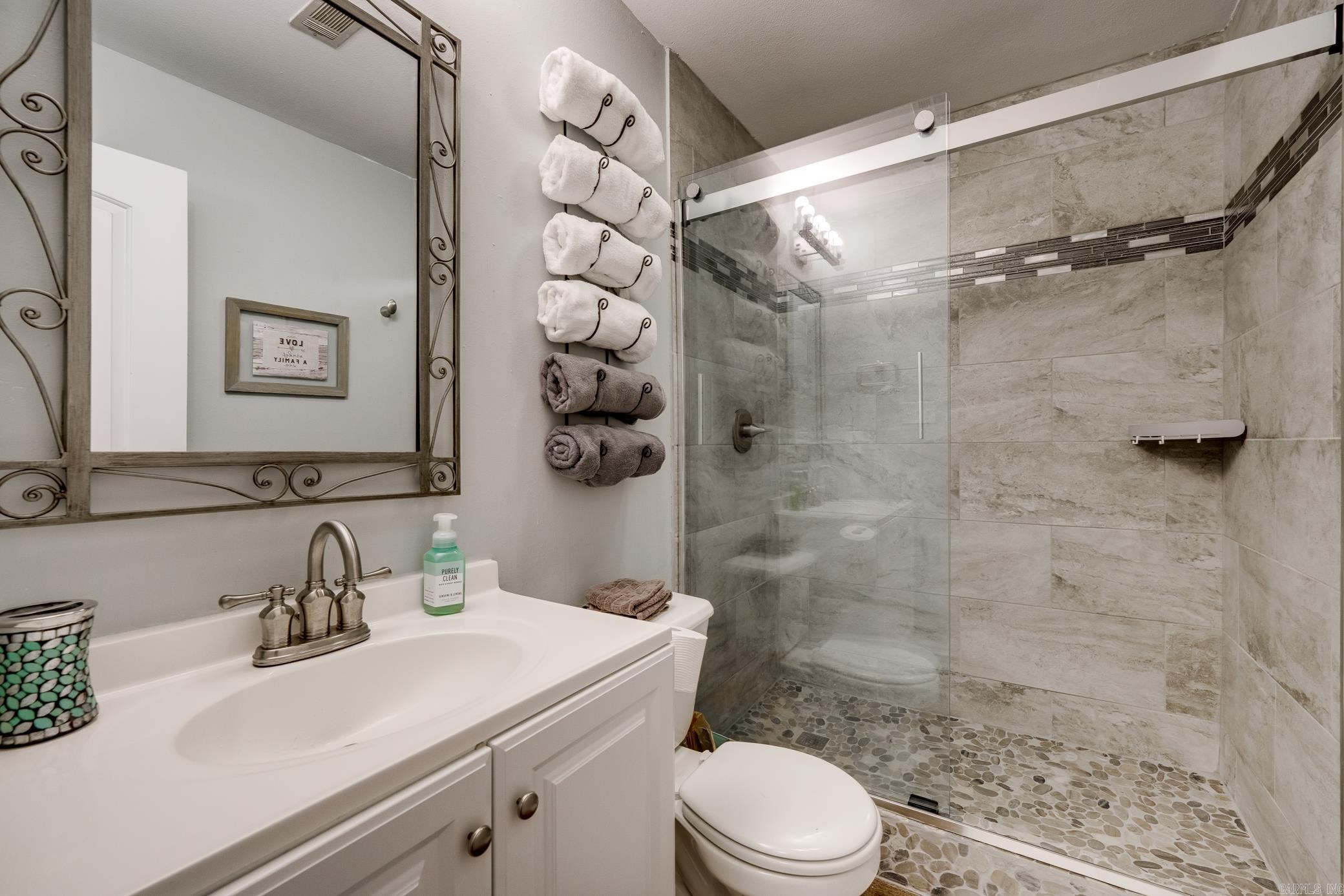 214 Lakeside  Fairfield Bay, AR