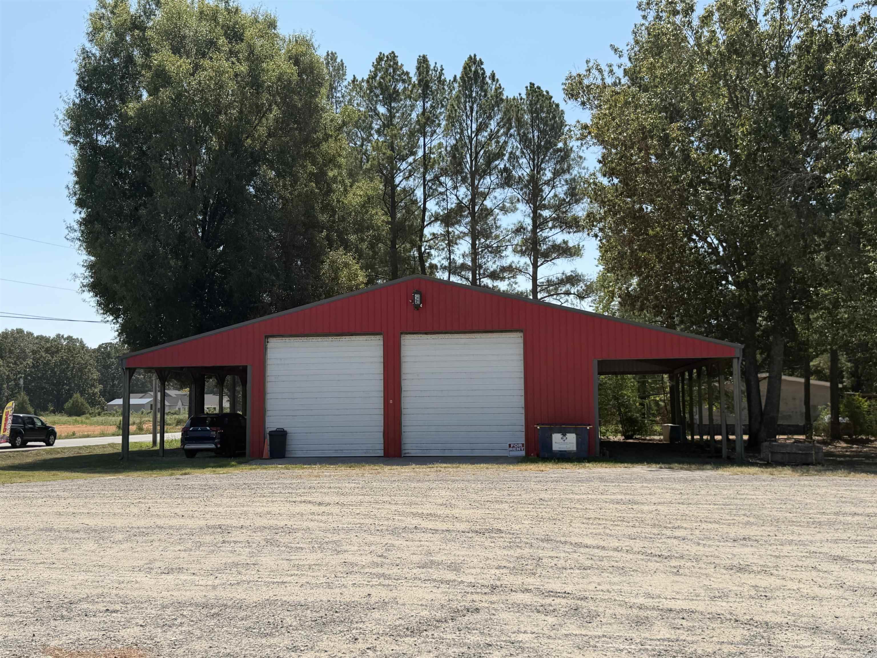 66 Rooster Road — exterior