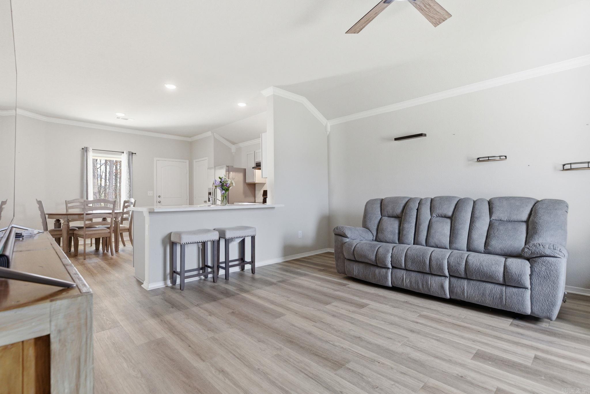 1280 Meadows Dr — photo 5