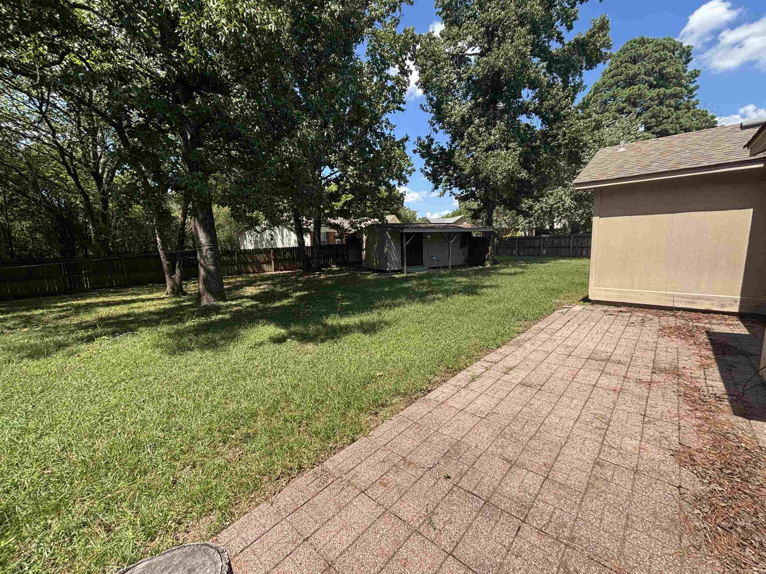 2817 forest  Bryant, AR