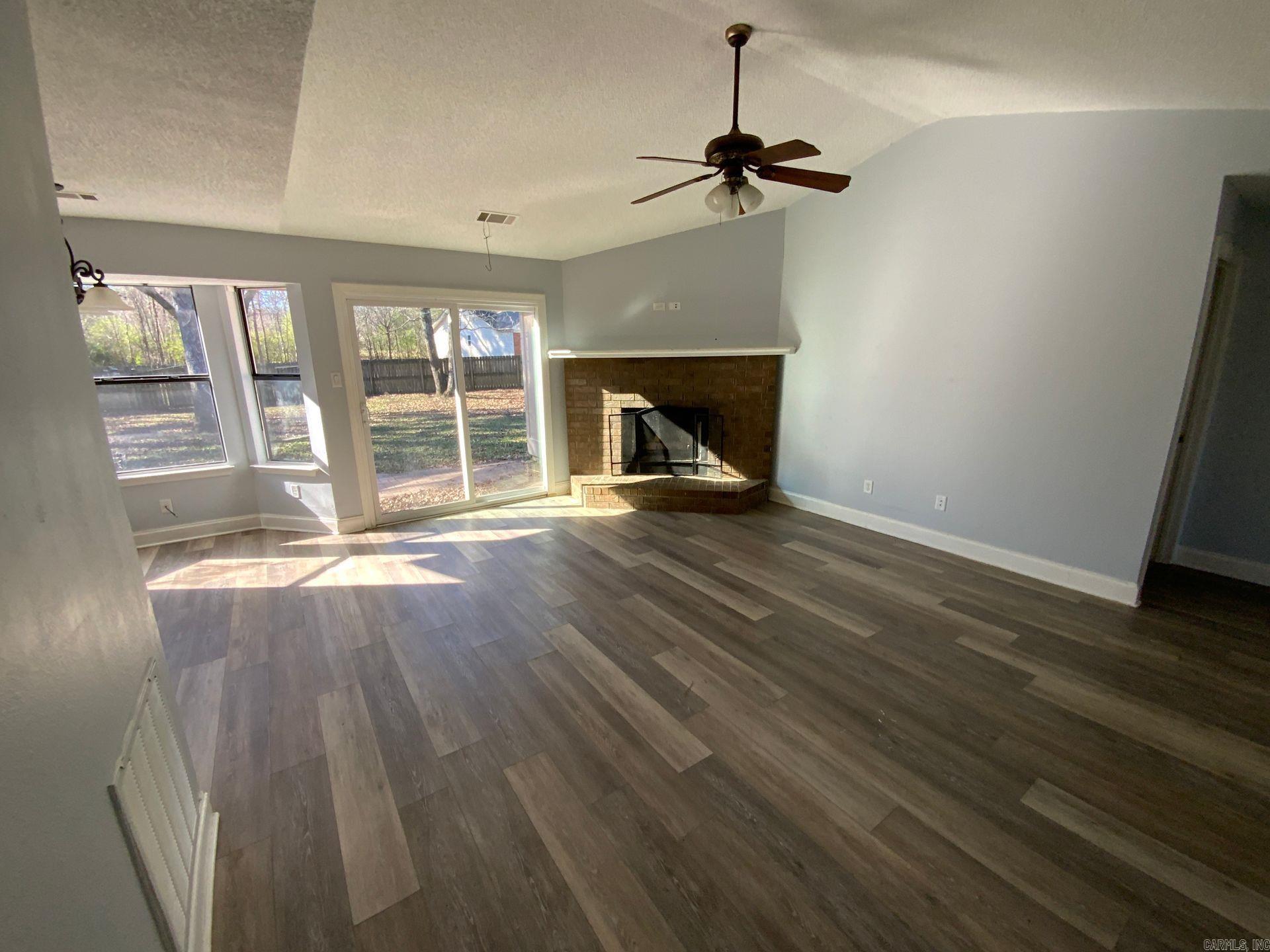 2817 forest Drive — photo 3