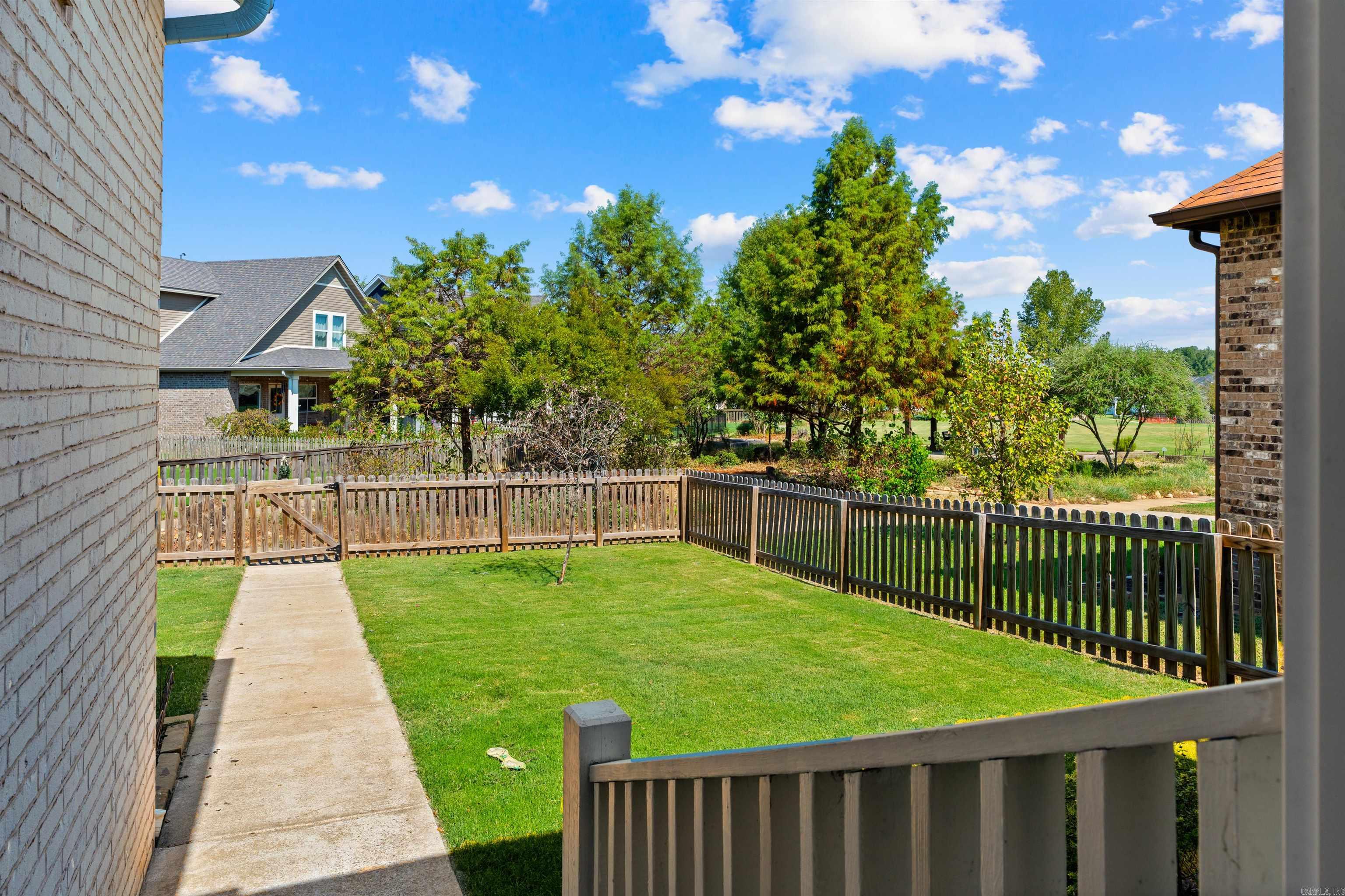 1128 ESSEX  Benton, AR