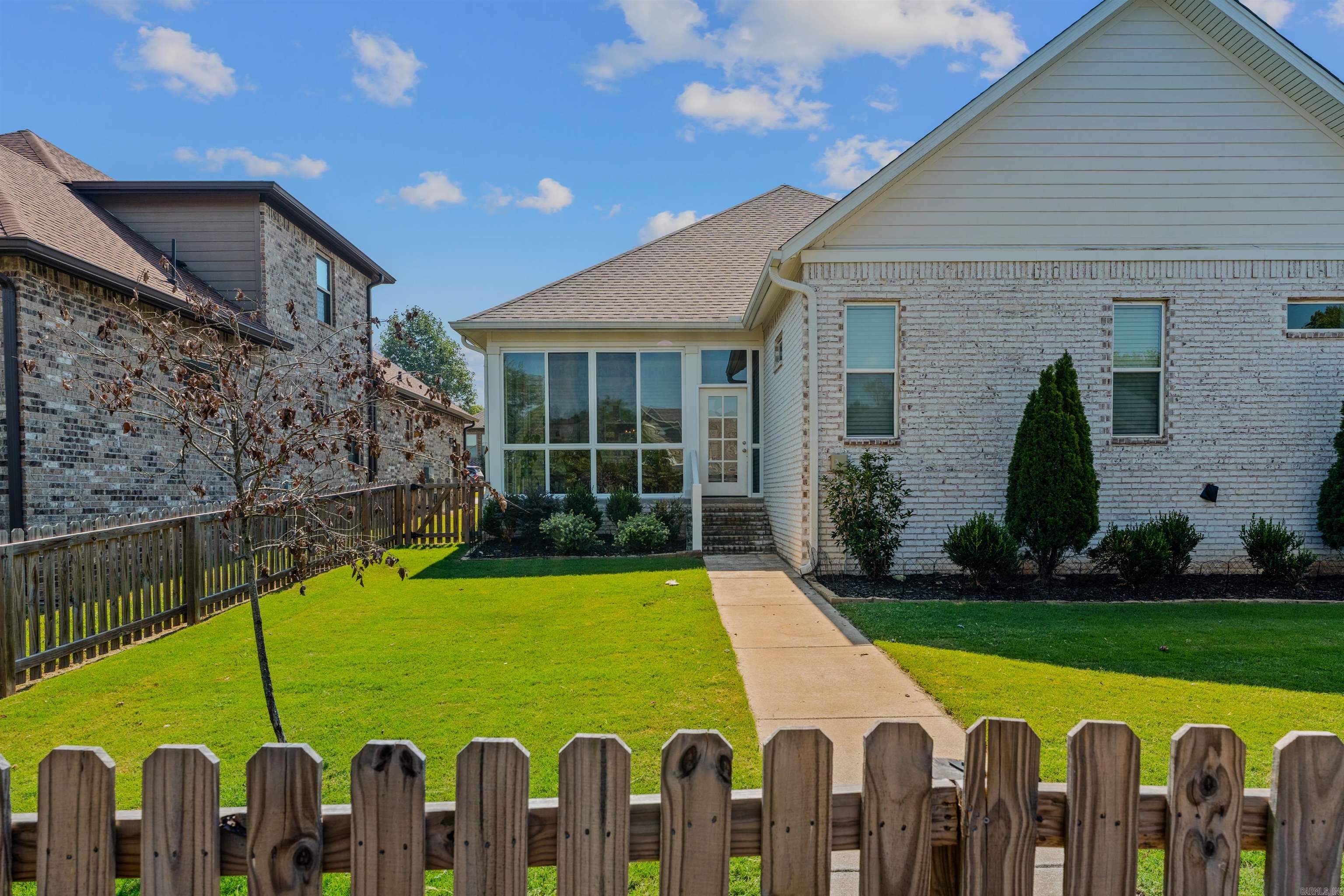 1128 ESSEX  Benton, AR