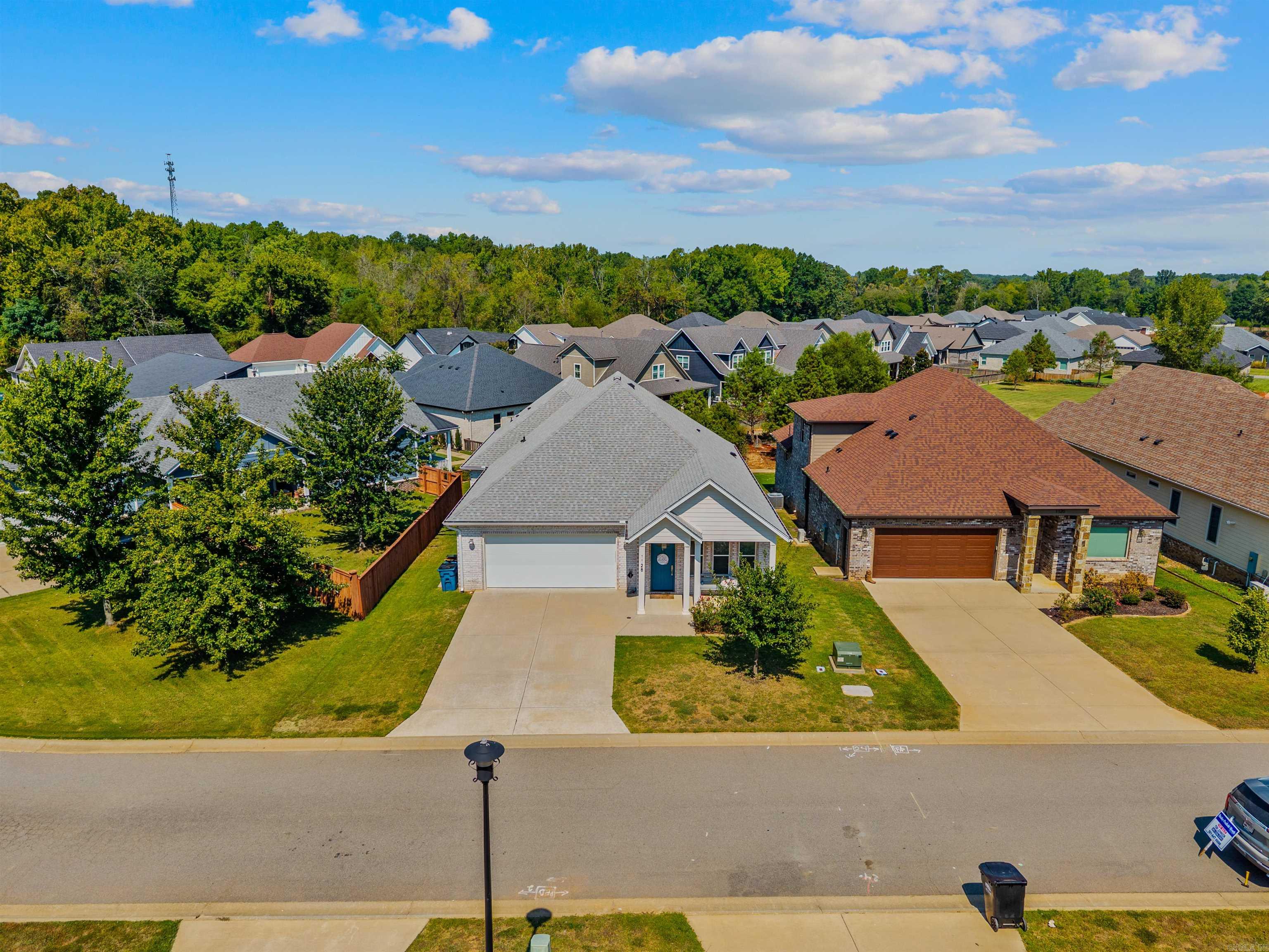 1128 ESSEX  Benton, AR