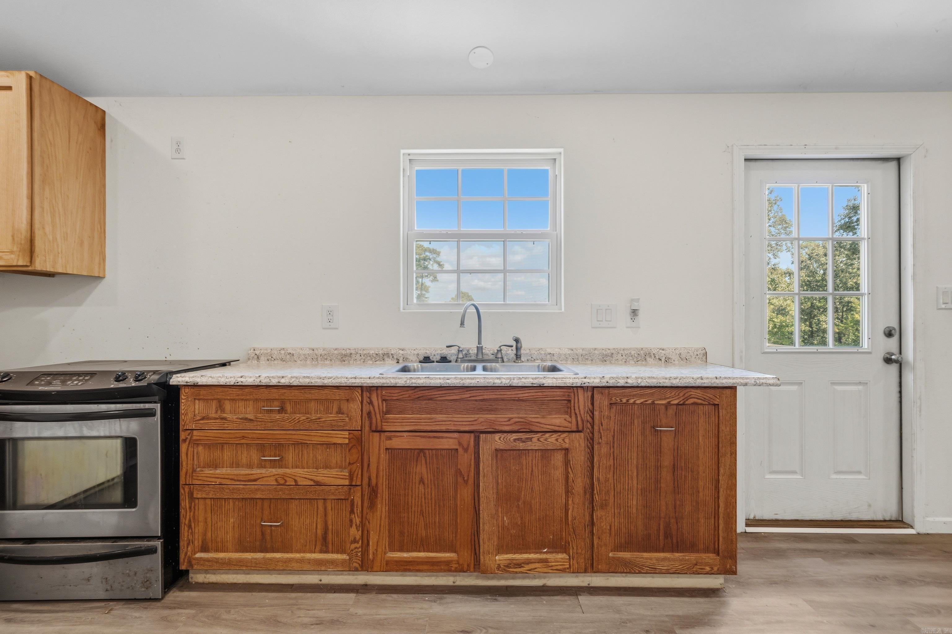 701 Peach  Bismarck, AR