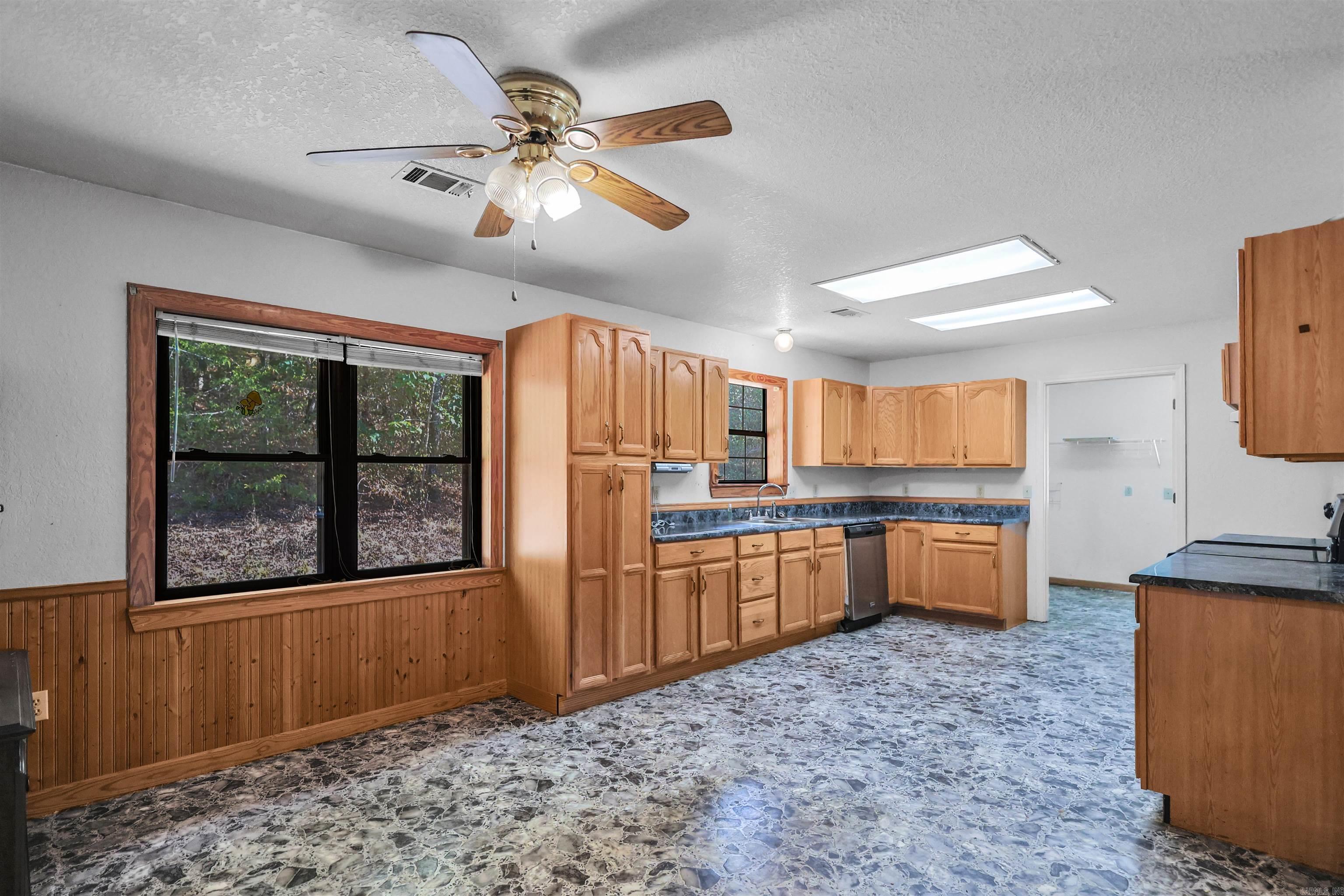 84 Romaine  Glenwood, AR