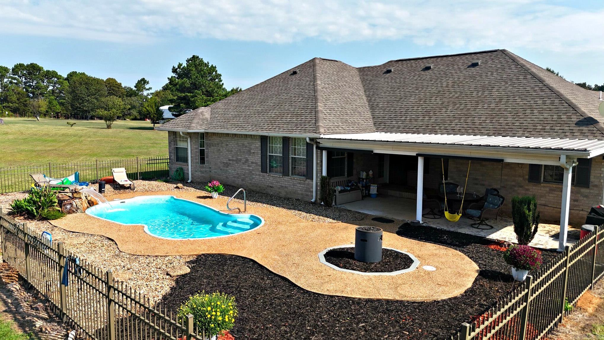 126 Apple Blossom  Mena, AR