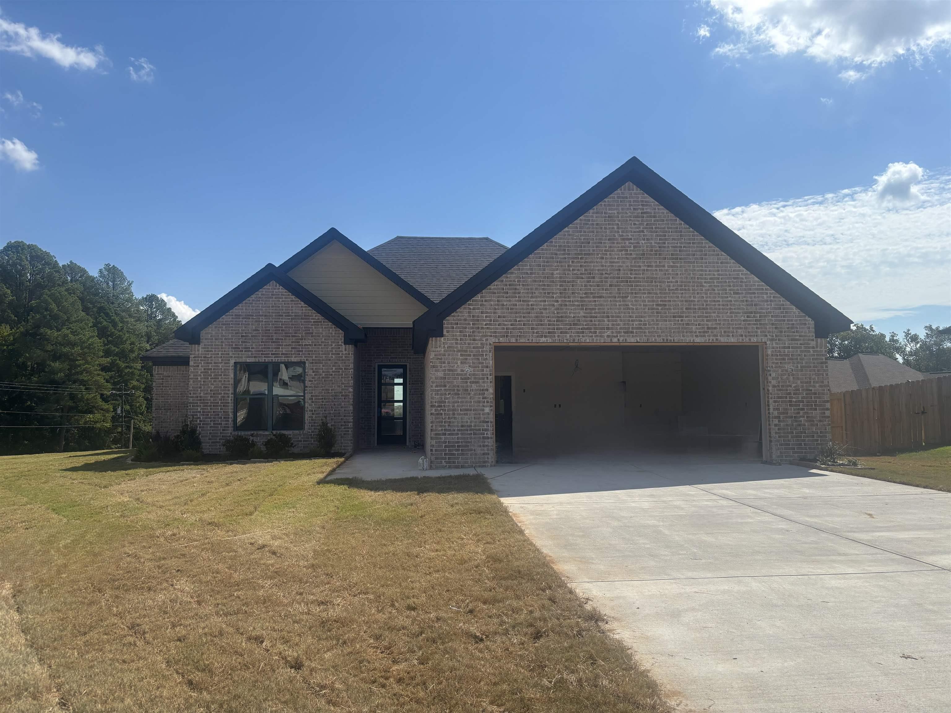 107 Dylan dr — exterior