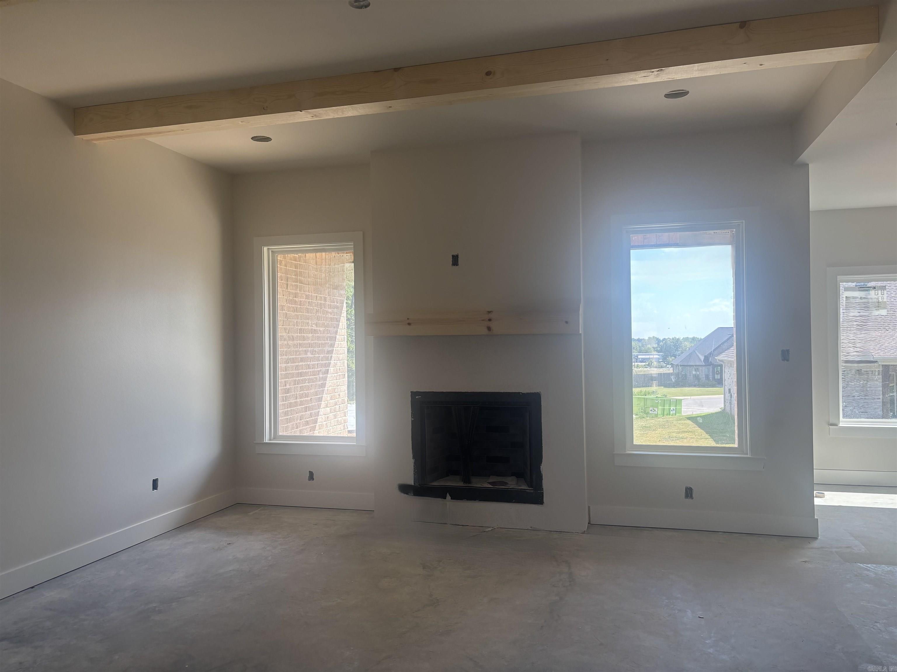 107 Dylan dr — photo 2