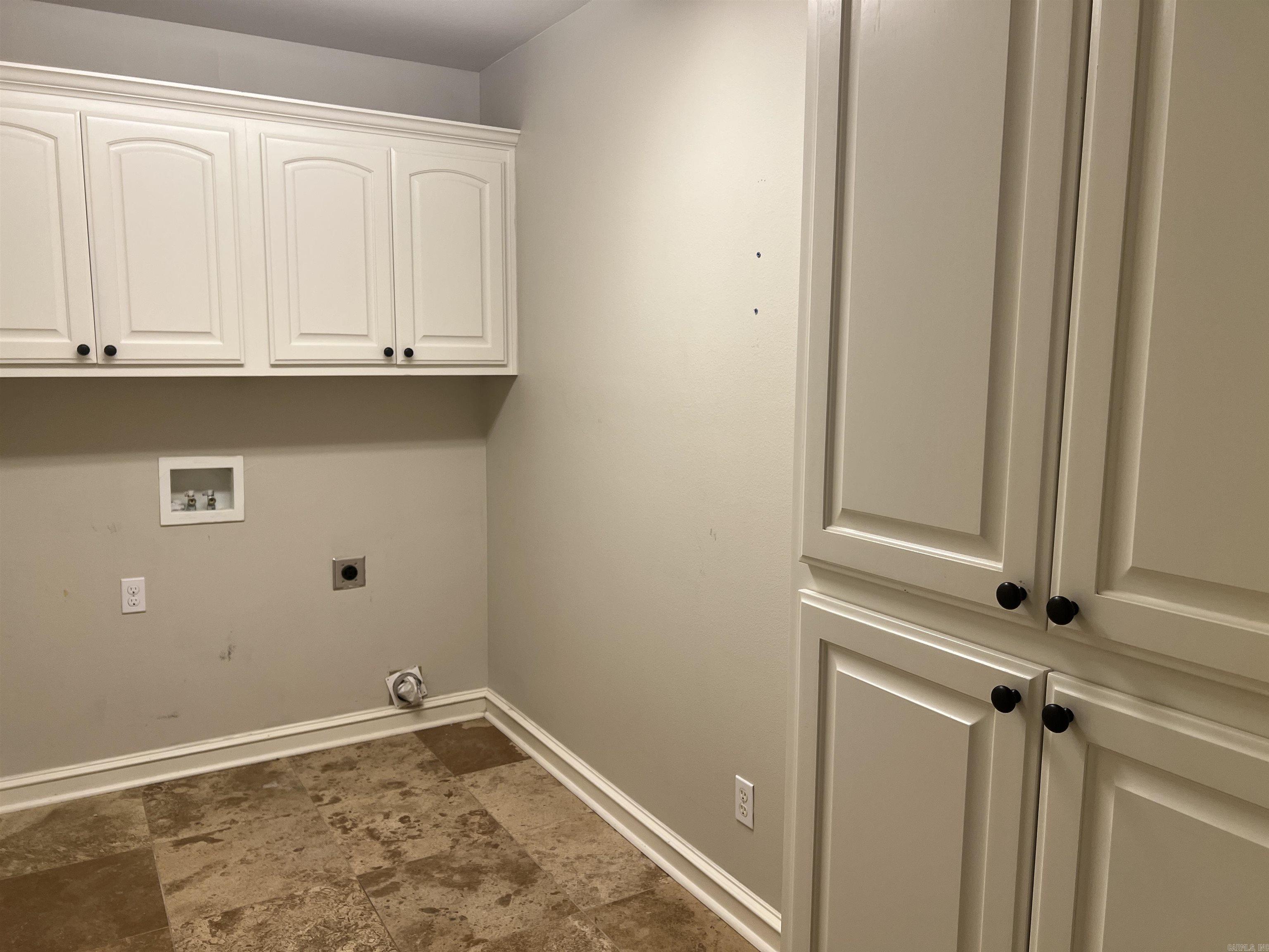2730 Collins Conway, AR 72034