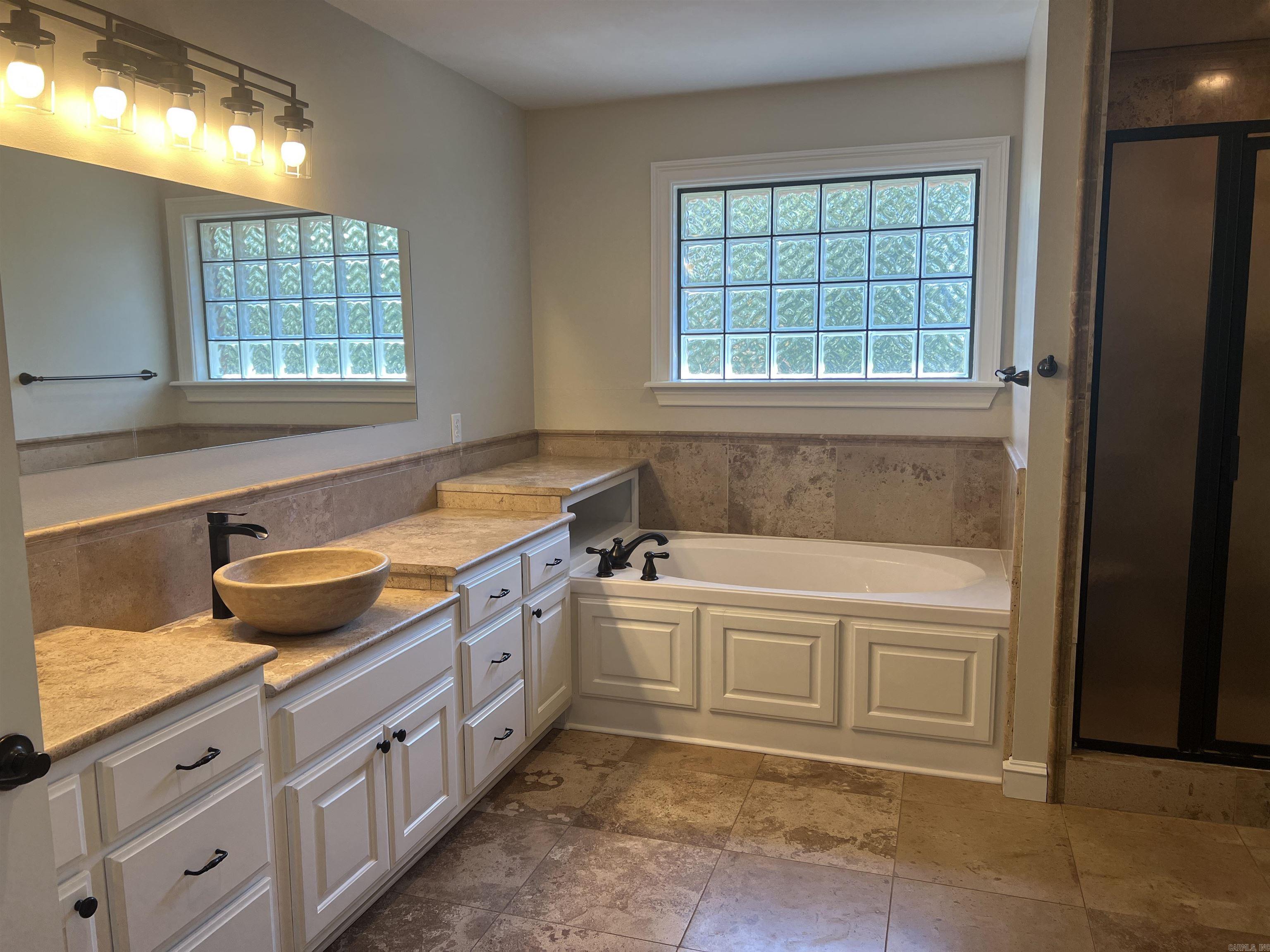 2730 Collins Conway, AR 72034