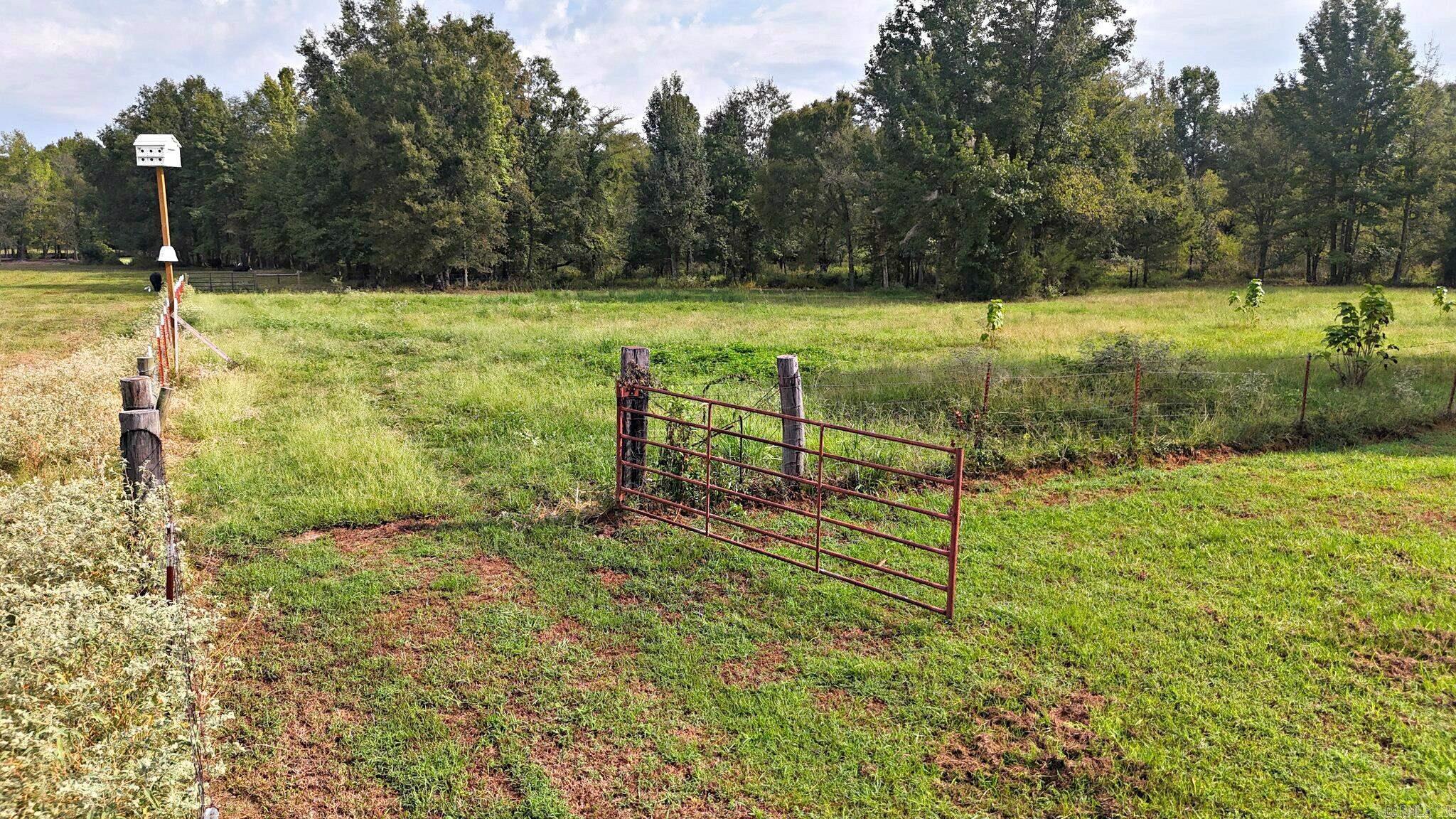 998 W Hwy 24  De Queen, AR