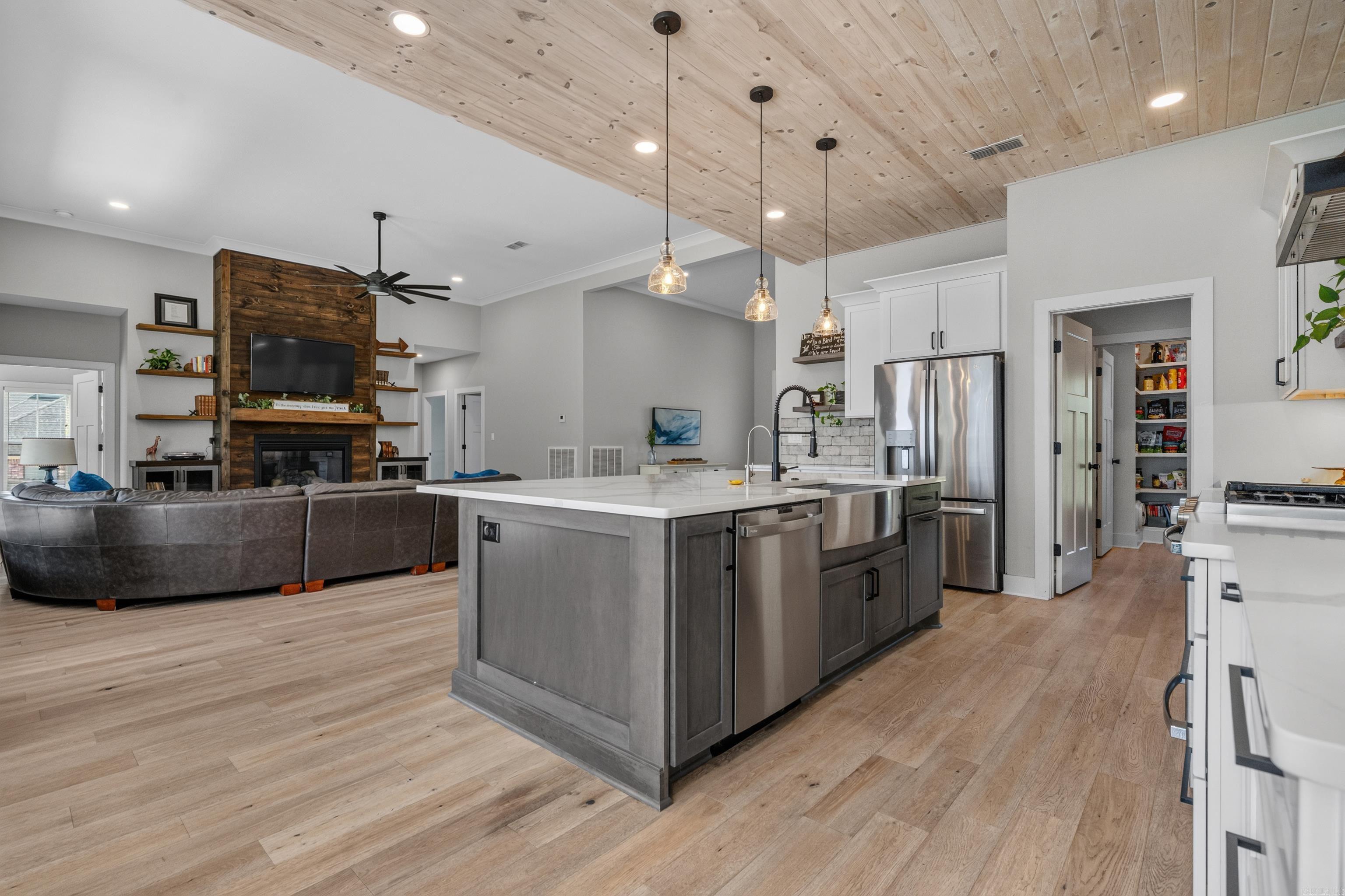 864 Belle Grove Loop Benton, AR 72019