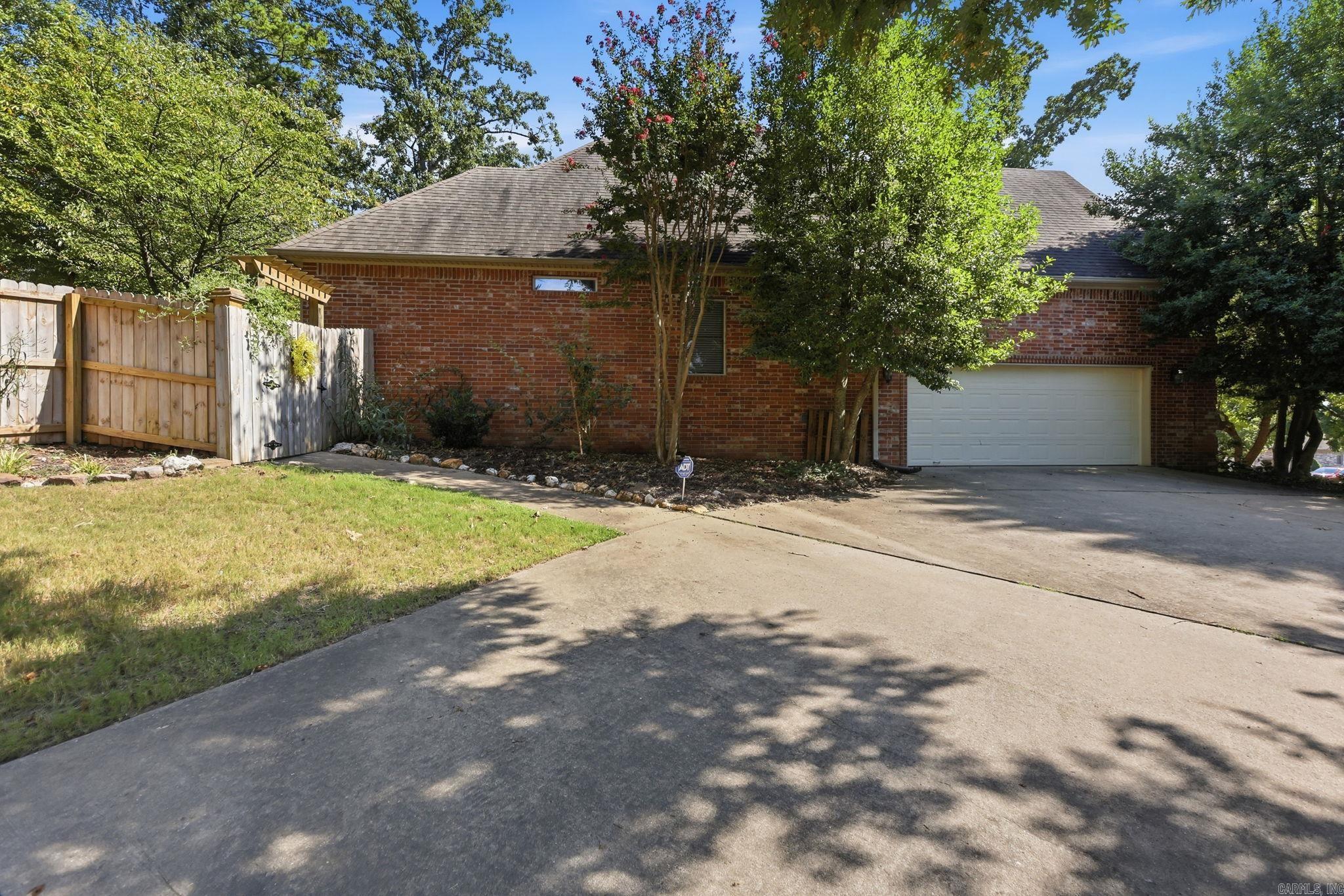 7528 Worth Avenue Benton, AR 72019