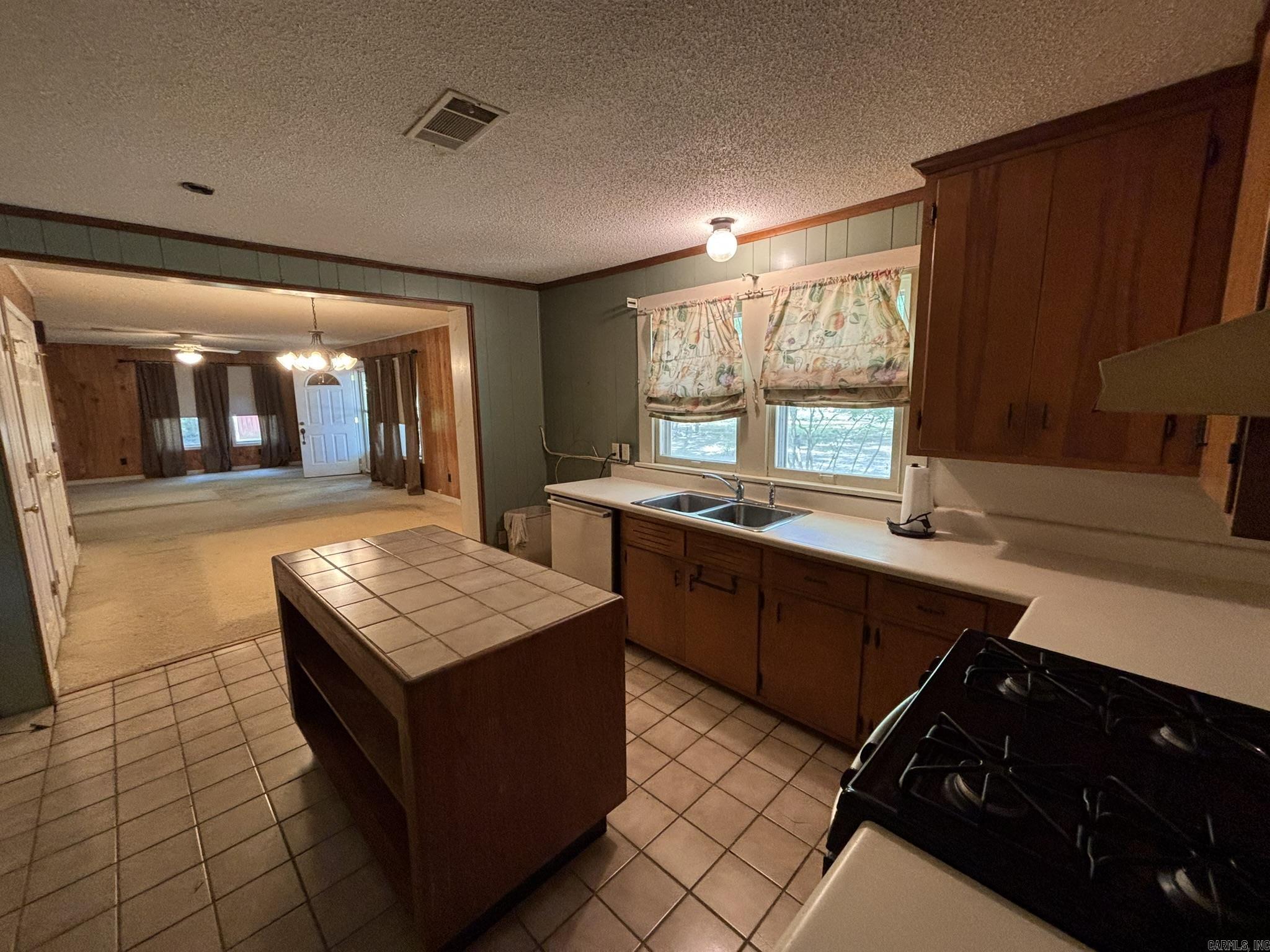 4417 S Camden  Pine Bluff, AR