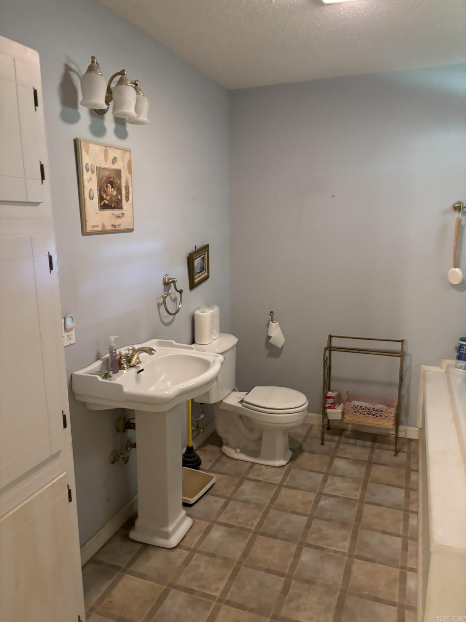 4417 S Camden  Pine Bluff, AR