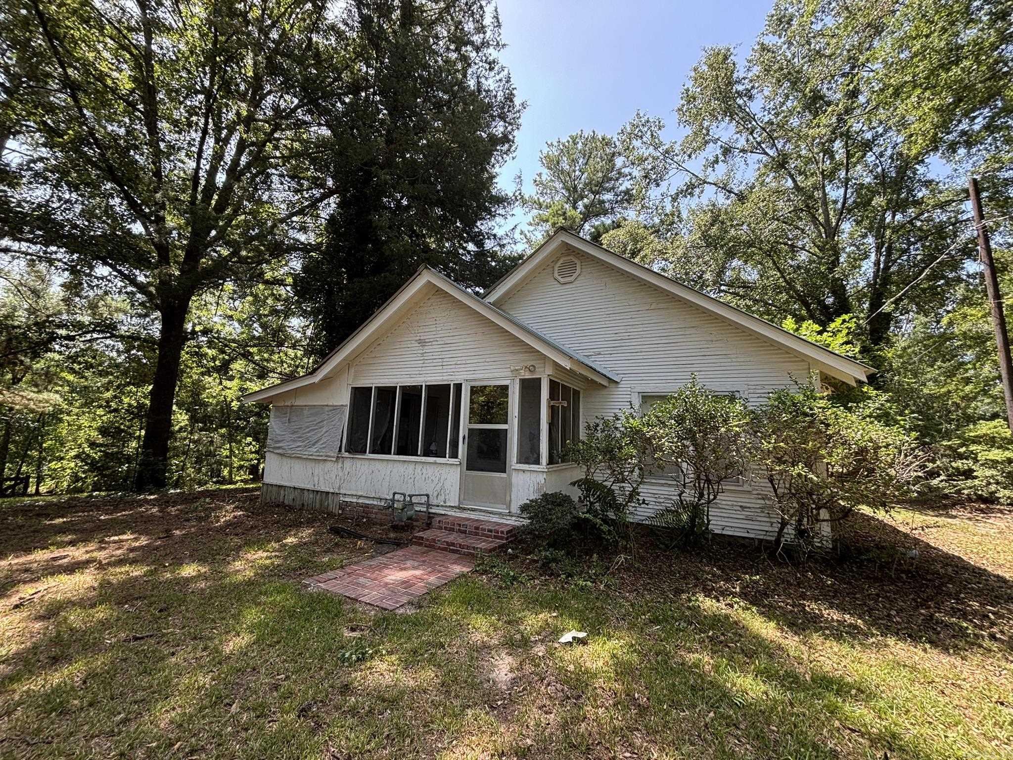 4417 S Camden  Pine Bluff, AR