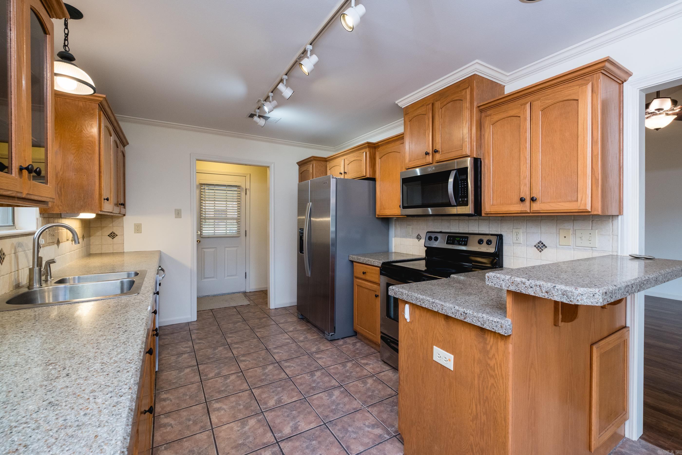 210 Chantilly Circle  Maumelle, AR