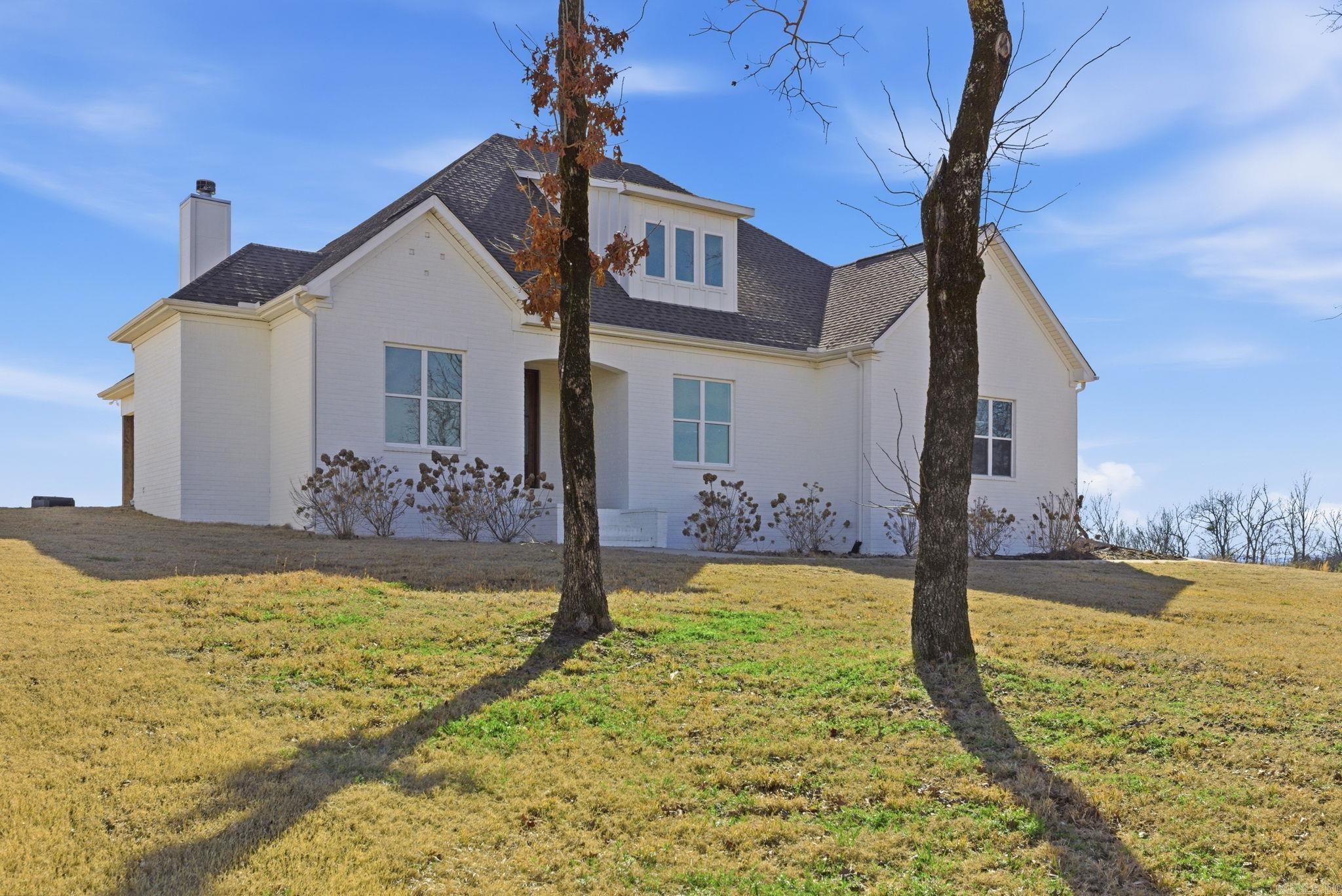 34325 Lakeview West Drive — exterior