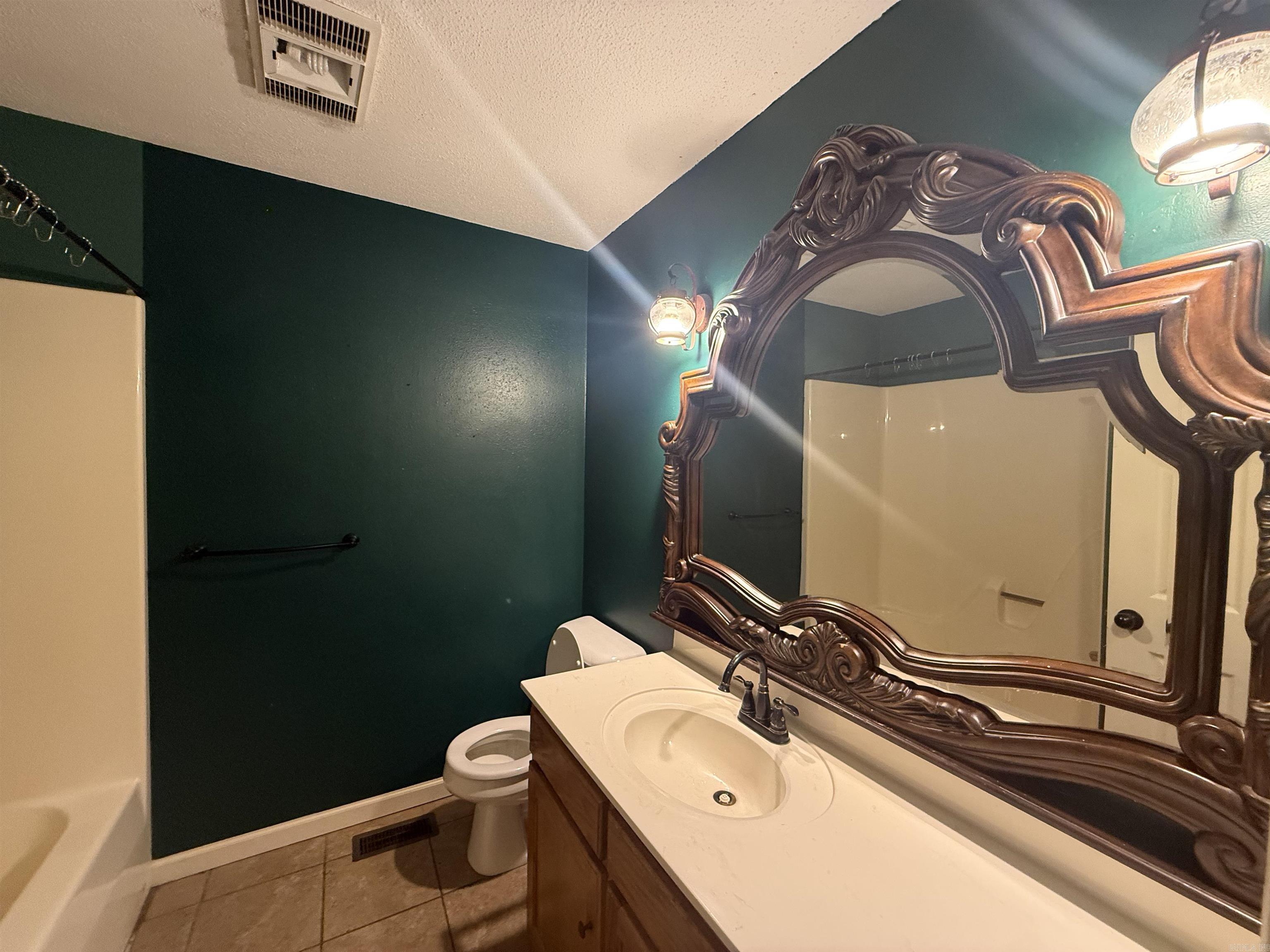 25805 Neighborhood  Hensley, AR