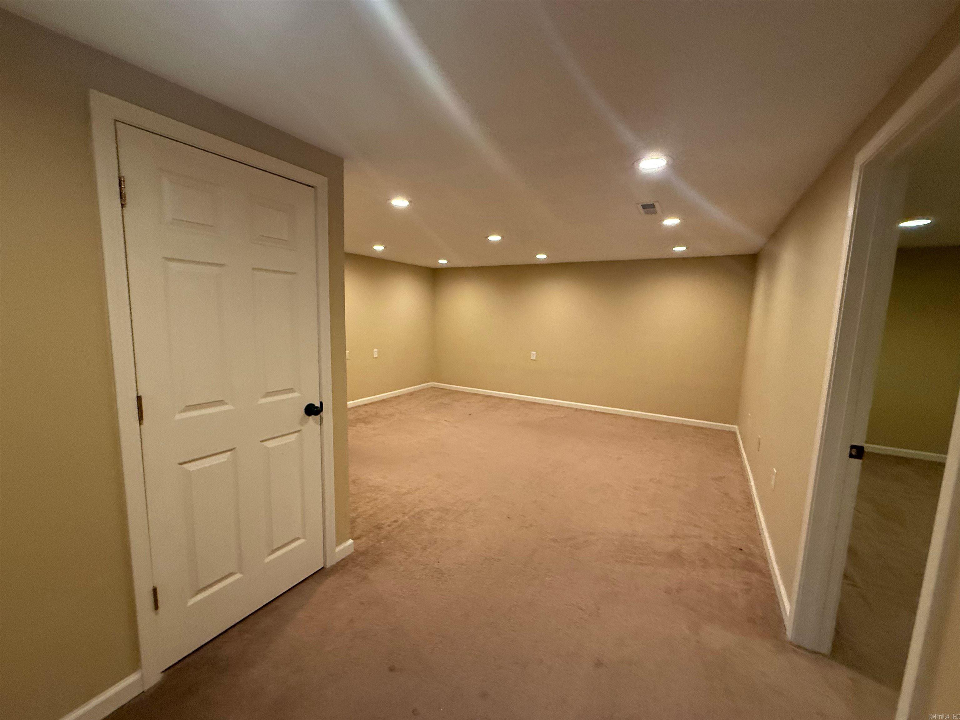 25805 Neighborhood  Hensley, AR