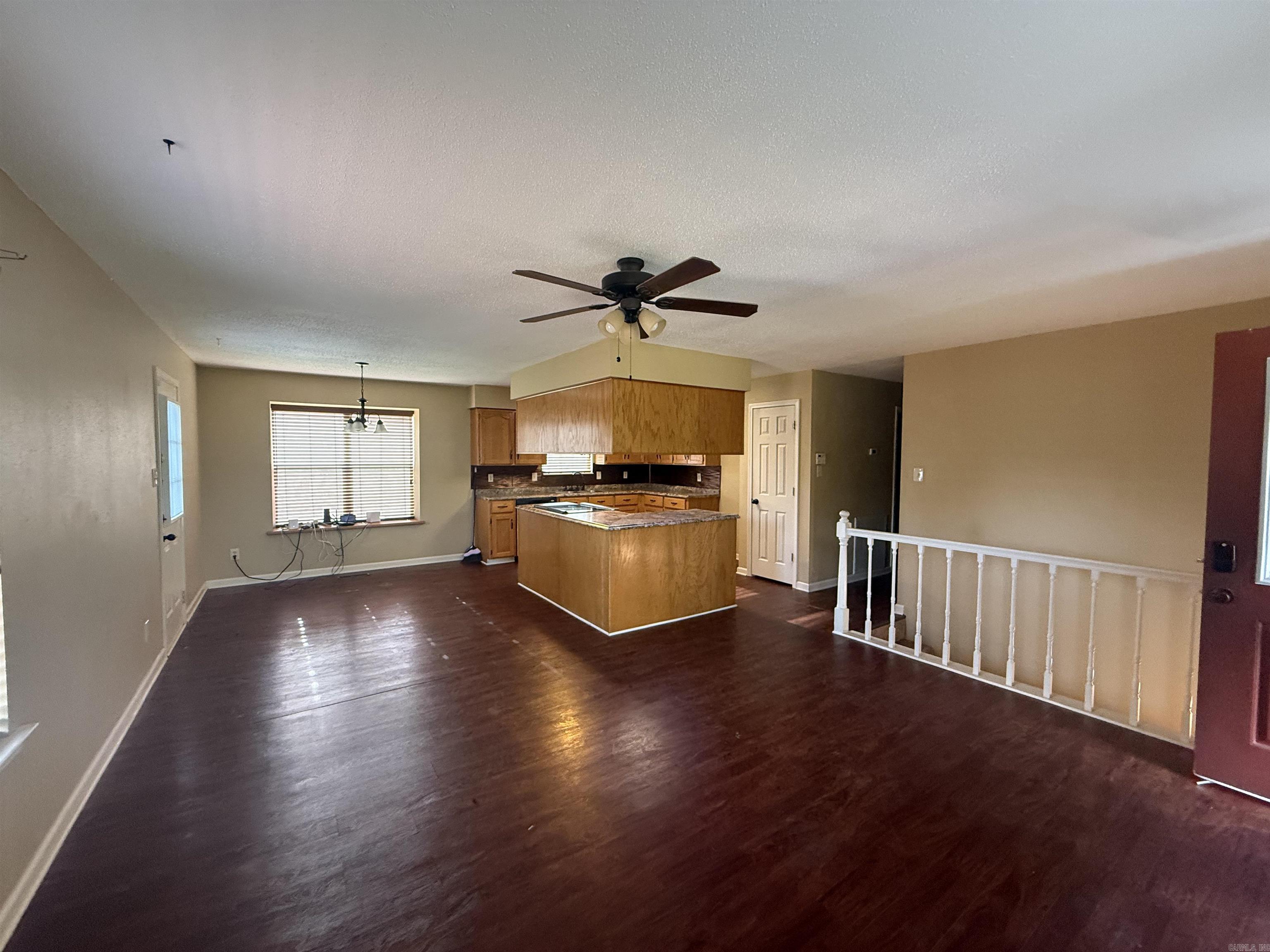 25805 Neighborhood  Hensley, AR