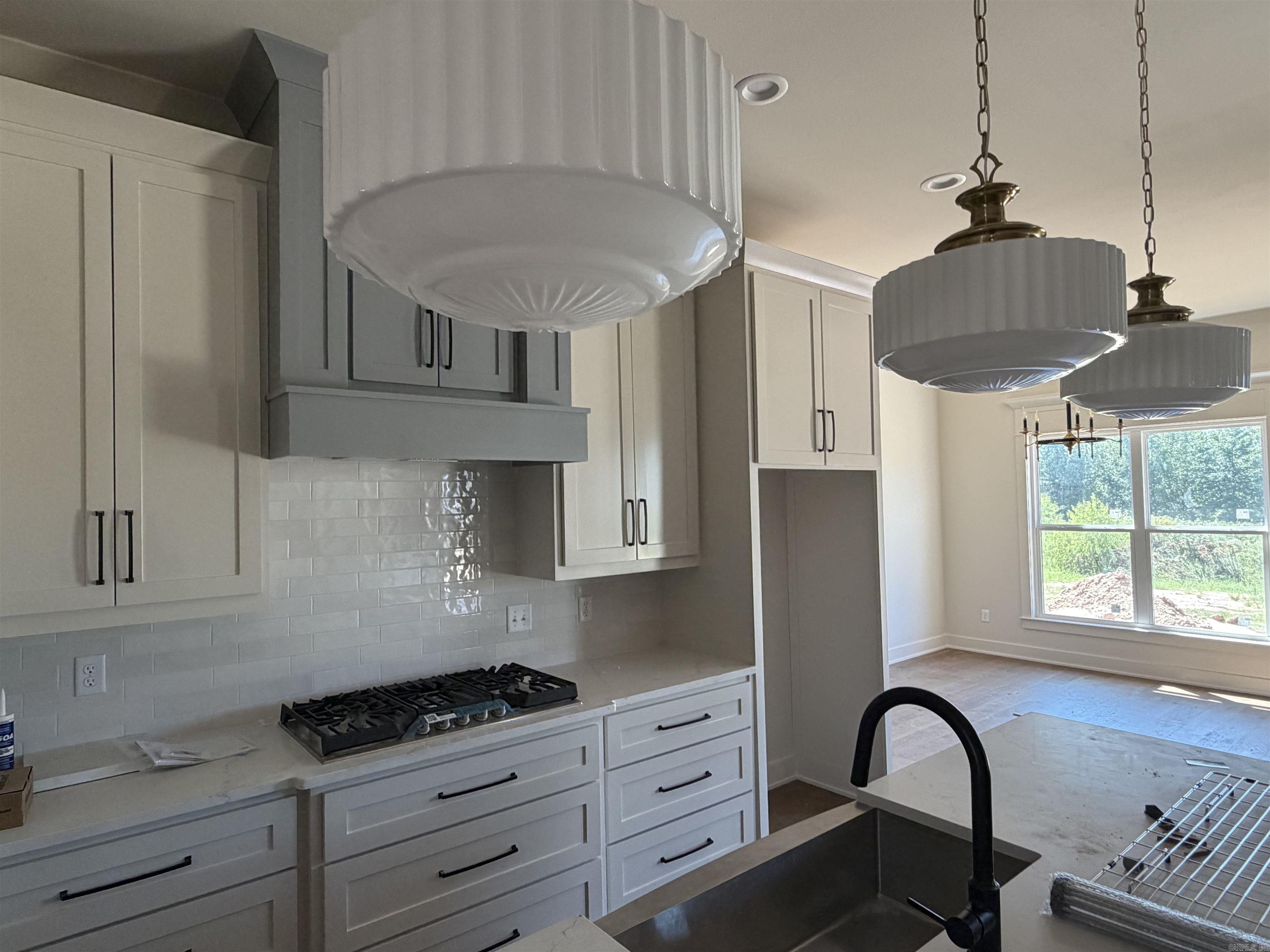 2326 Lakewood circle — photo 3