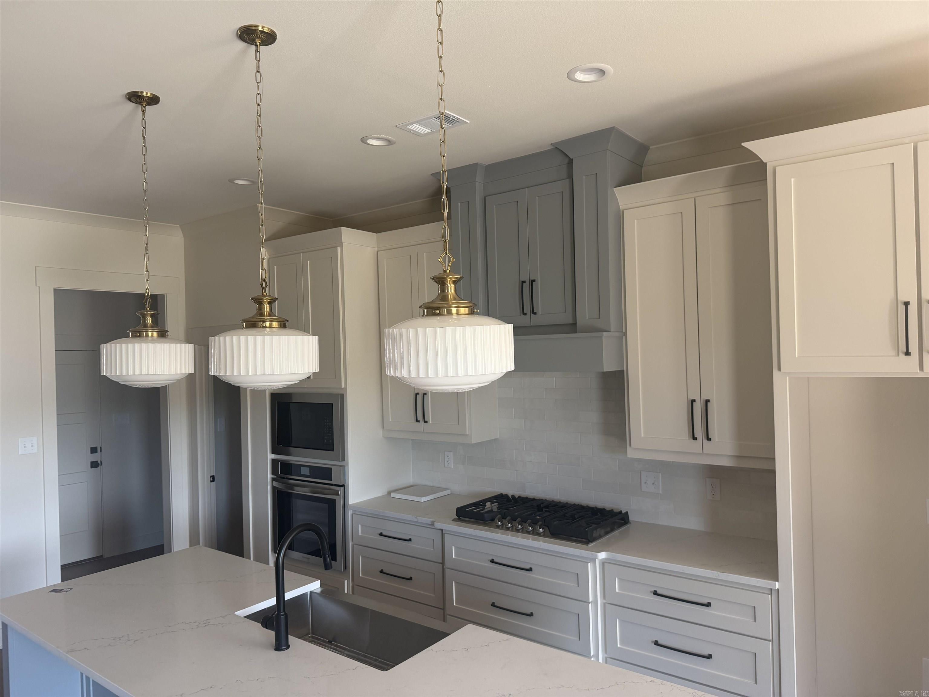 2326 Lakewood circle Cabot, AR 72023