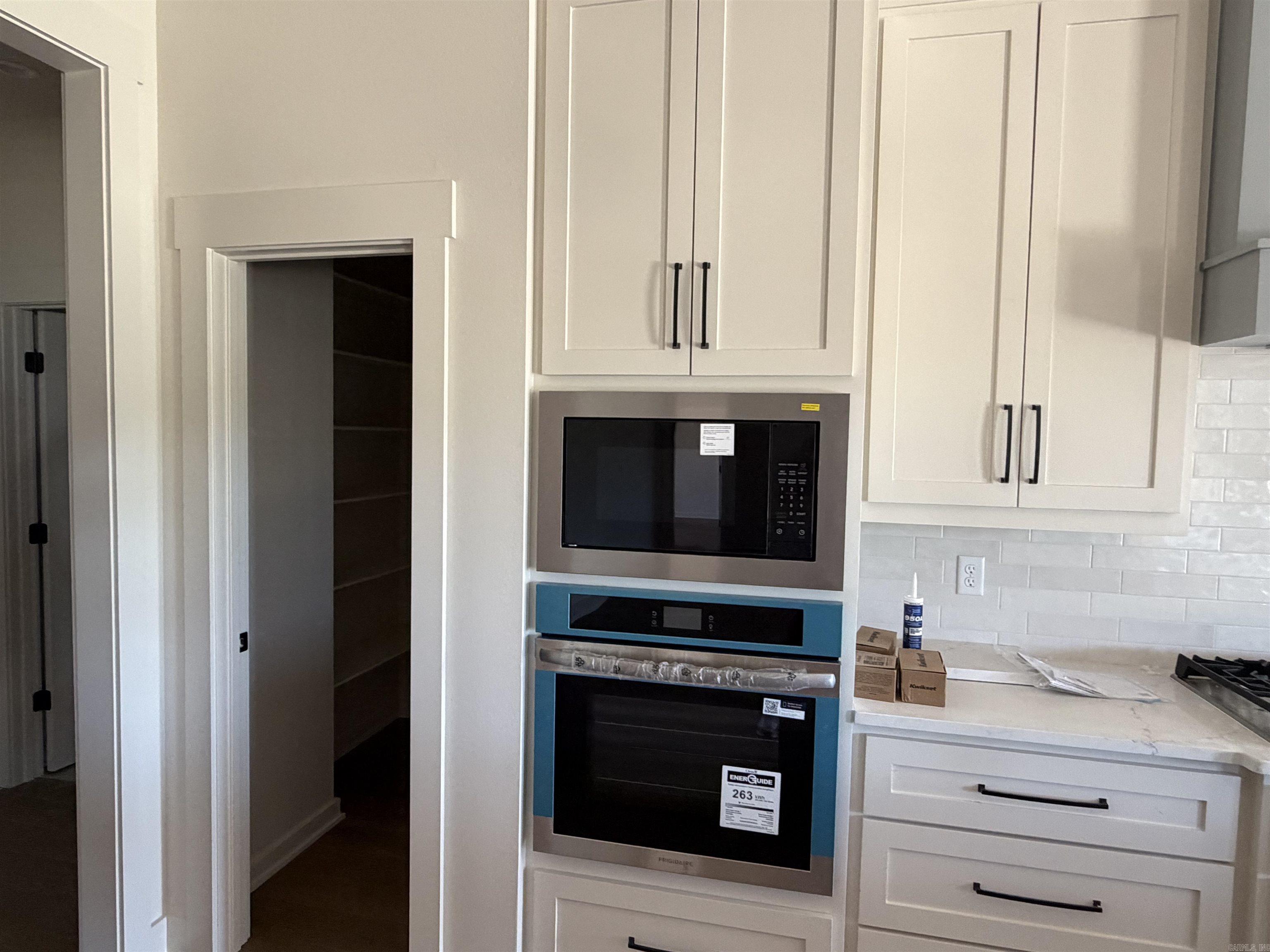 2326 Lakewood circle — photo 4