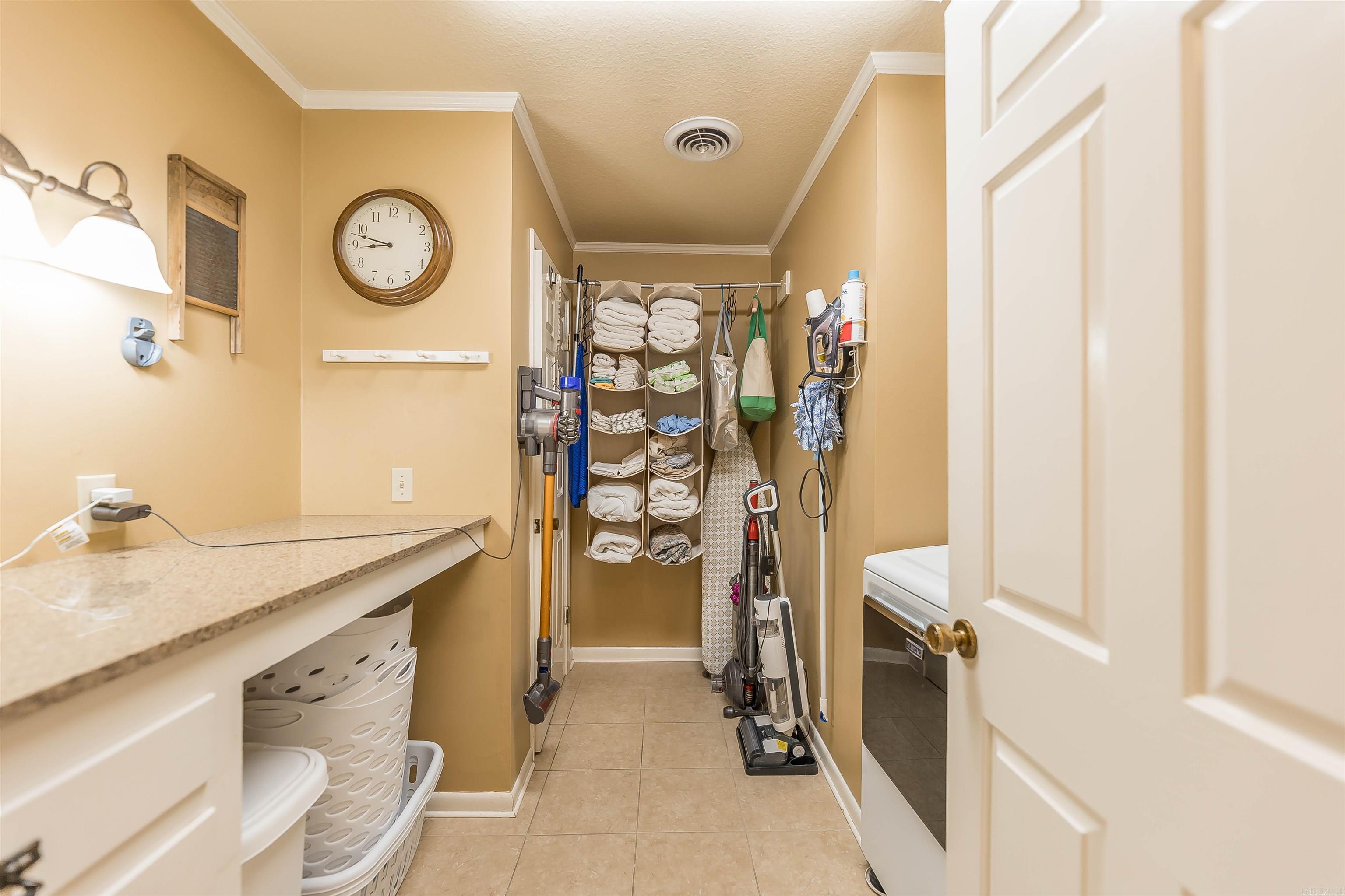 2319 W Oak Street El Dorado, AR 71730