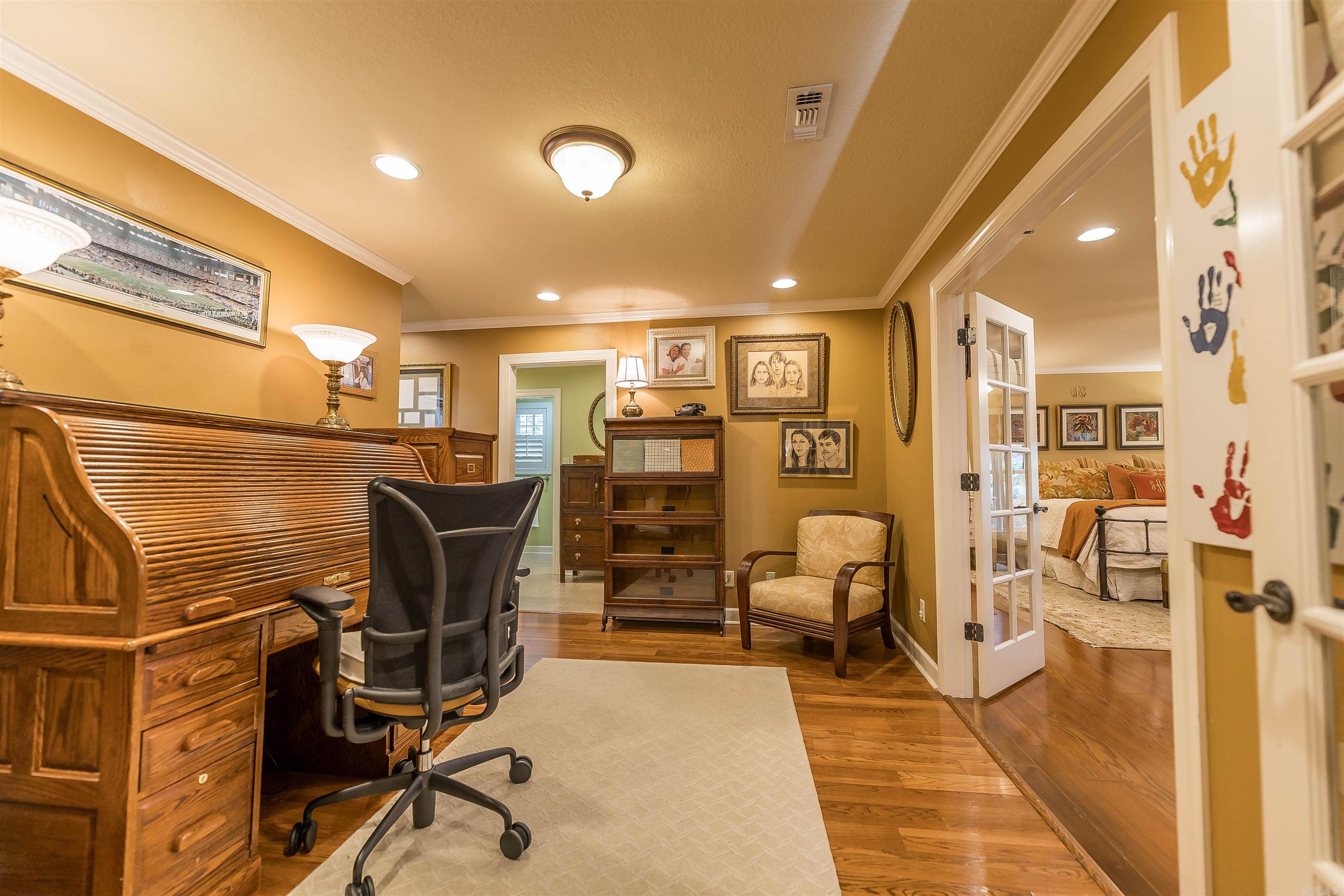 2319 W Oak Street El Dorado, AR 71730