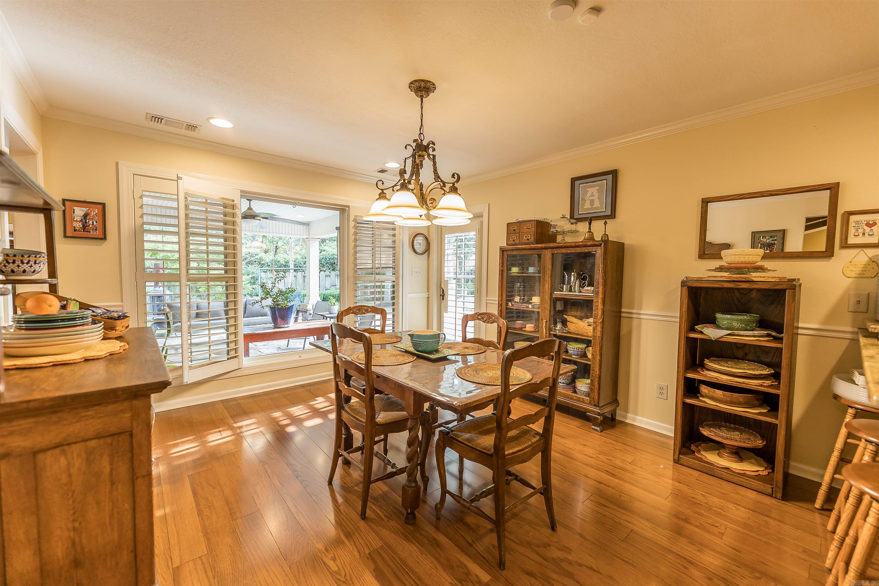2319 W Oak Street El Dorado, AR 71730