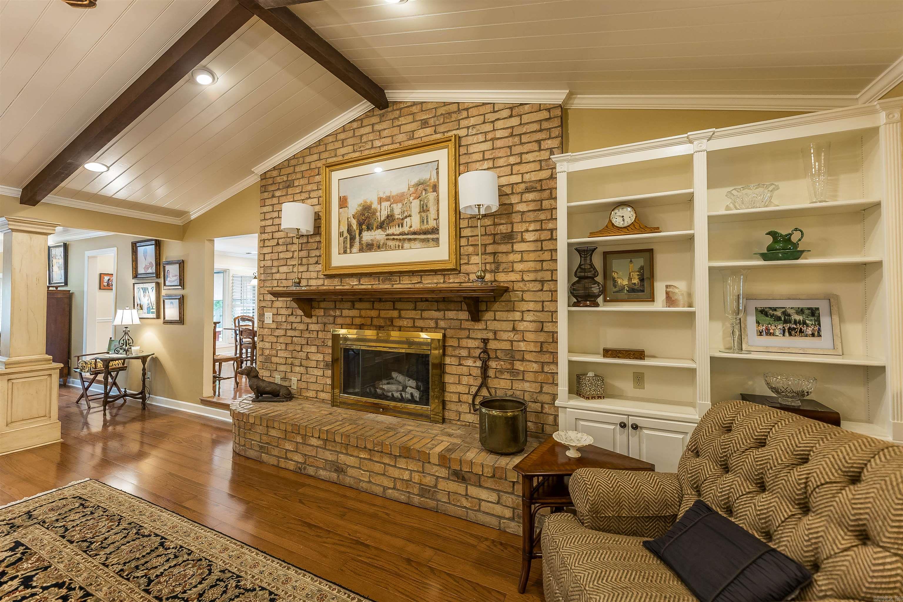 2319 W Oak Street El Dorado, AR 71730