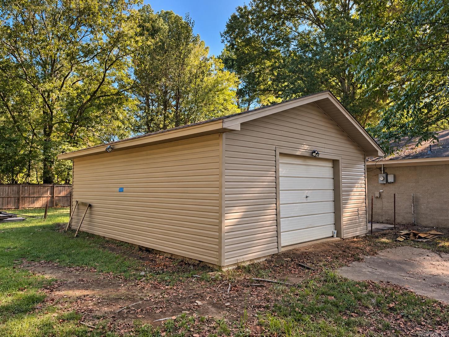 28 Meadowbrook — photo 3