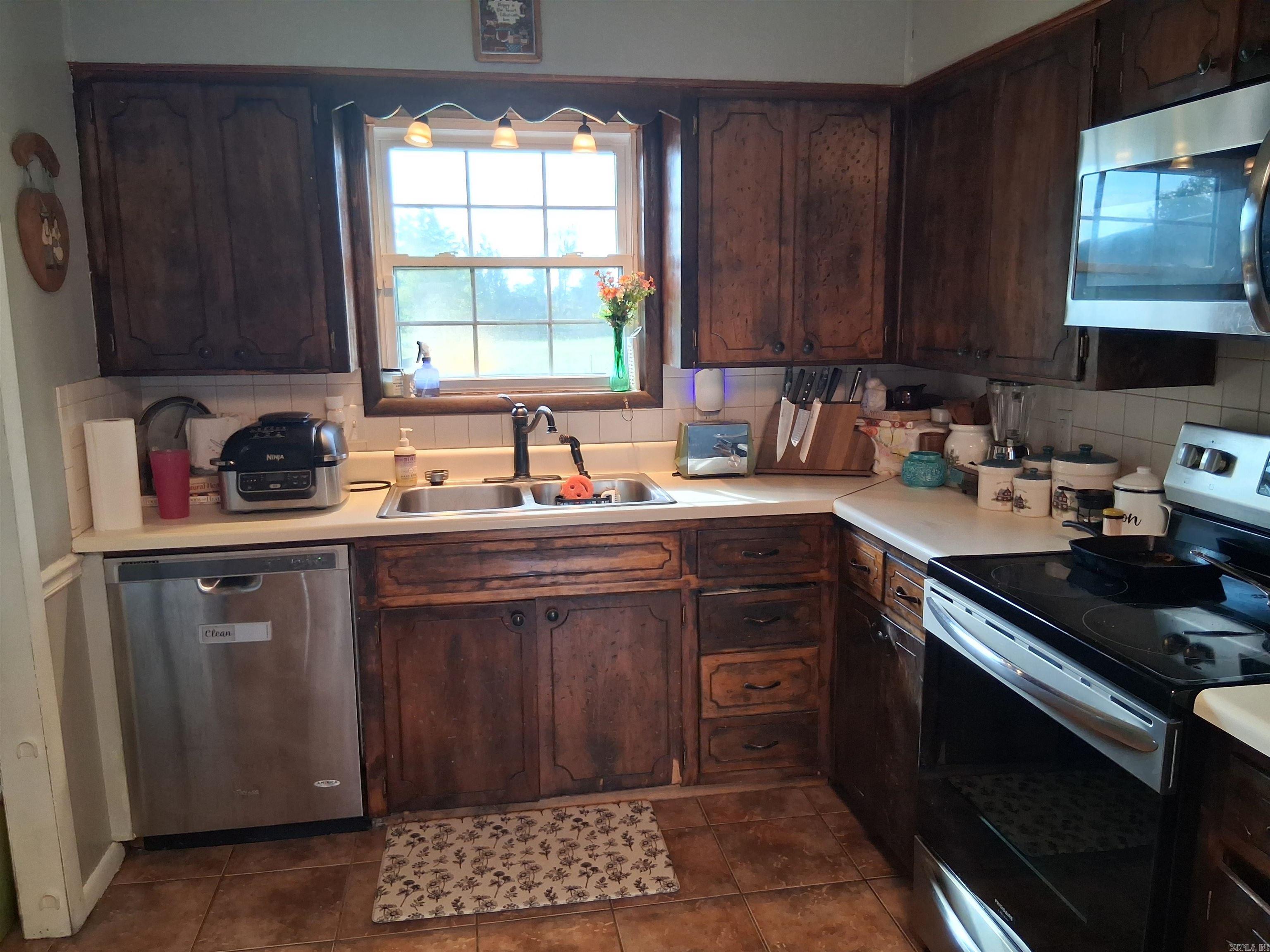 455 Hwy 285 N  Damascus, AR