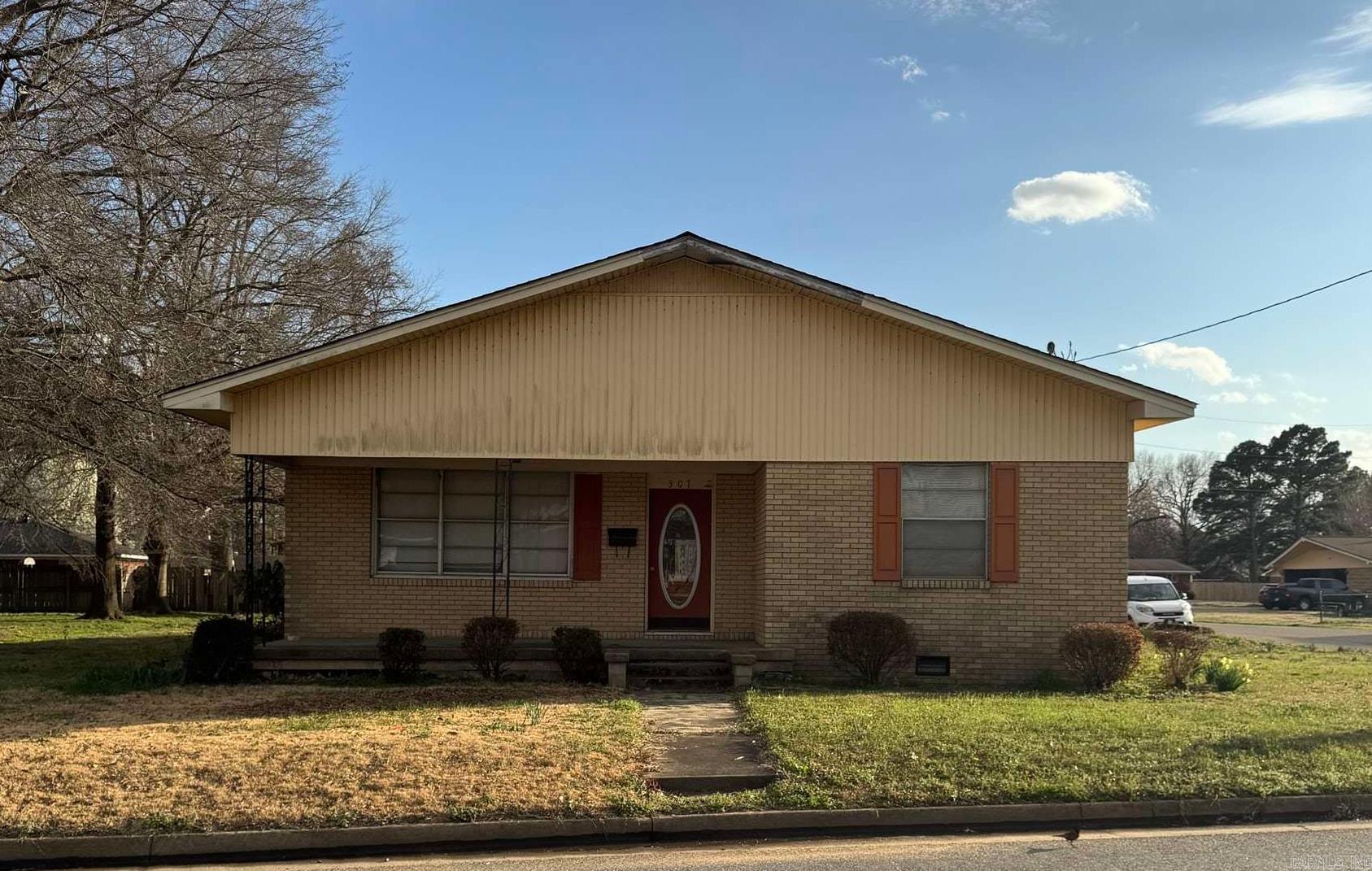 307 W Martin Dr  Wynne, AR