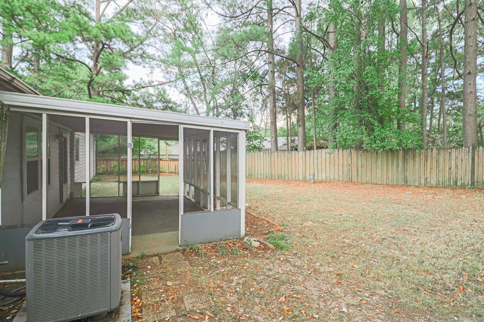 901 Wesley  Jonesboro, AR