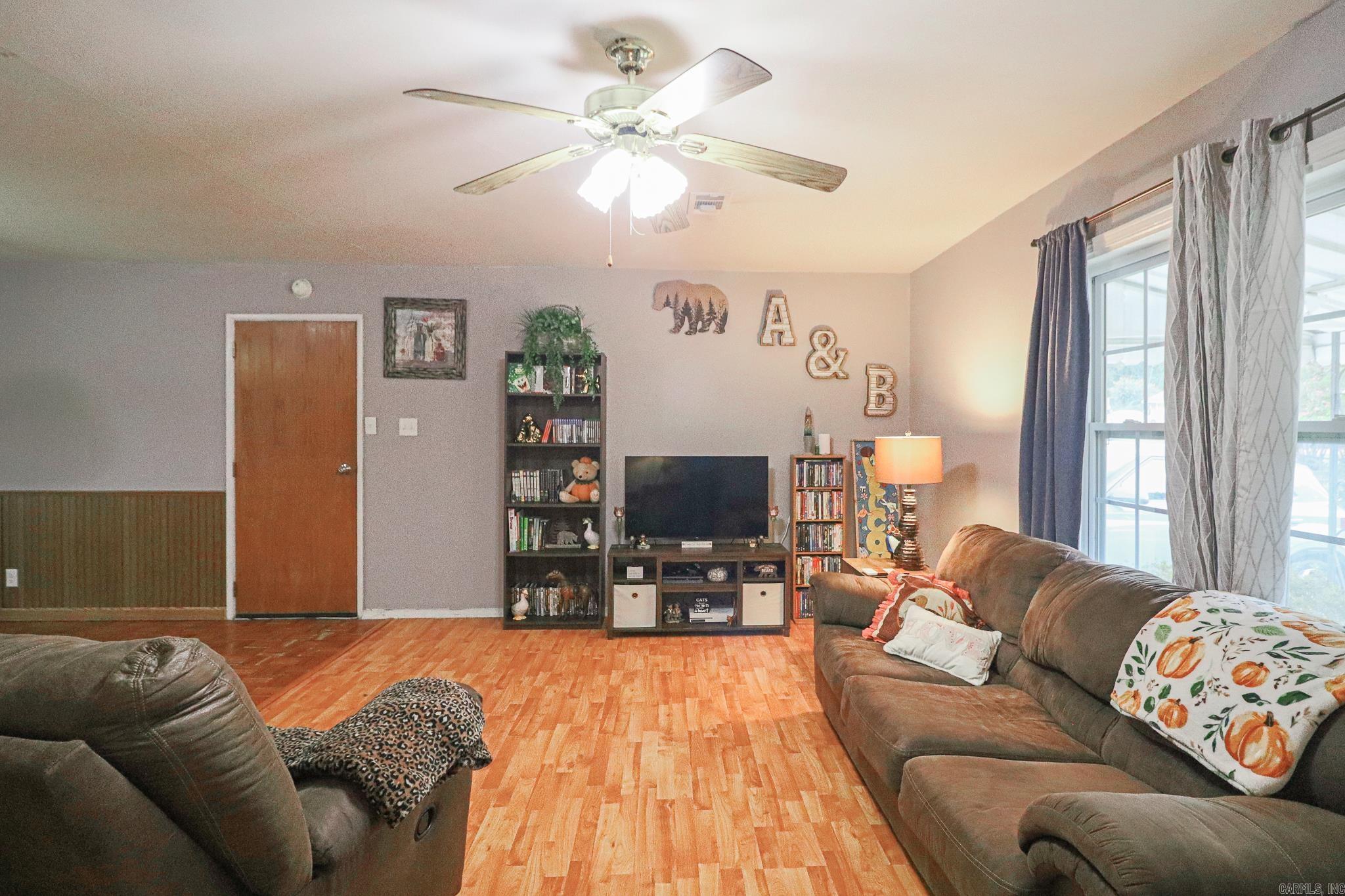 901 Wesley  Jonesboro, AR