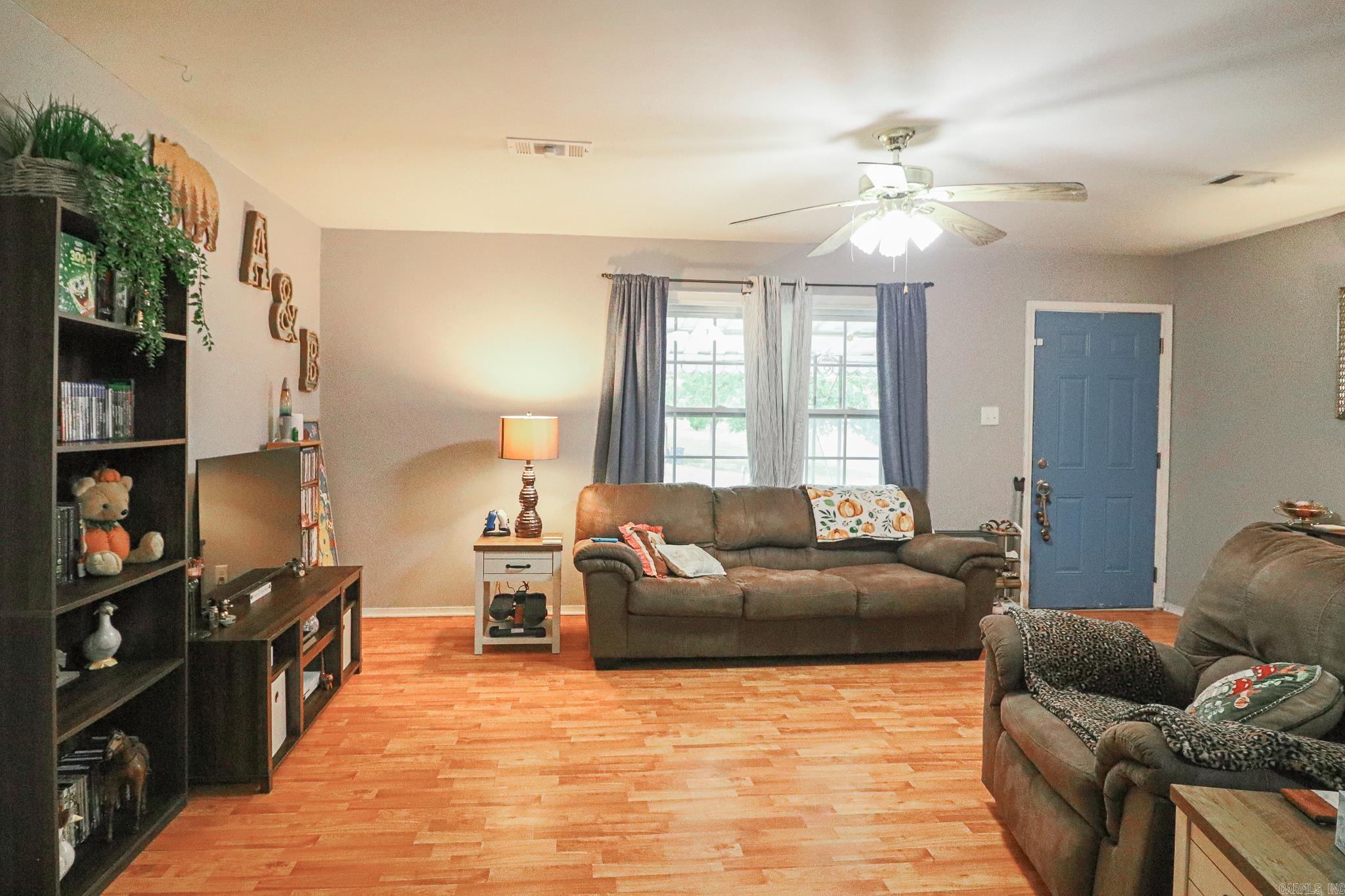 901 Wesley  Jonesboro, AR