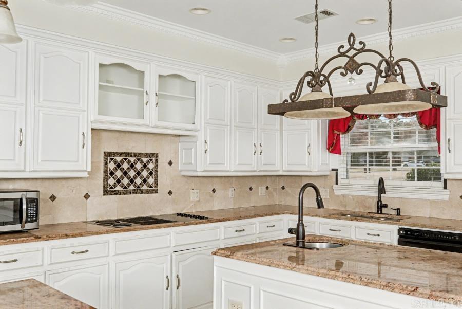 145 GRIZZLY BEAR Drive White Hall, AR 71602