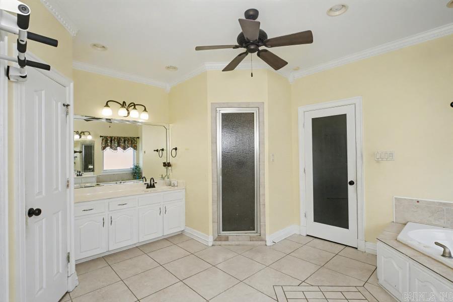 145 GRIZZLY BEAR Drive White Hall, AR 71602