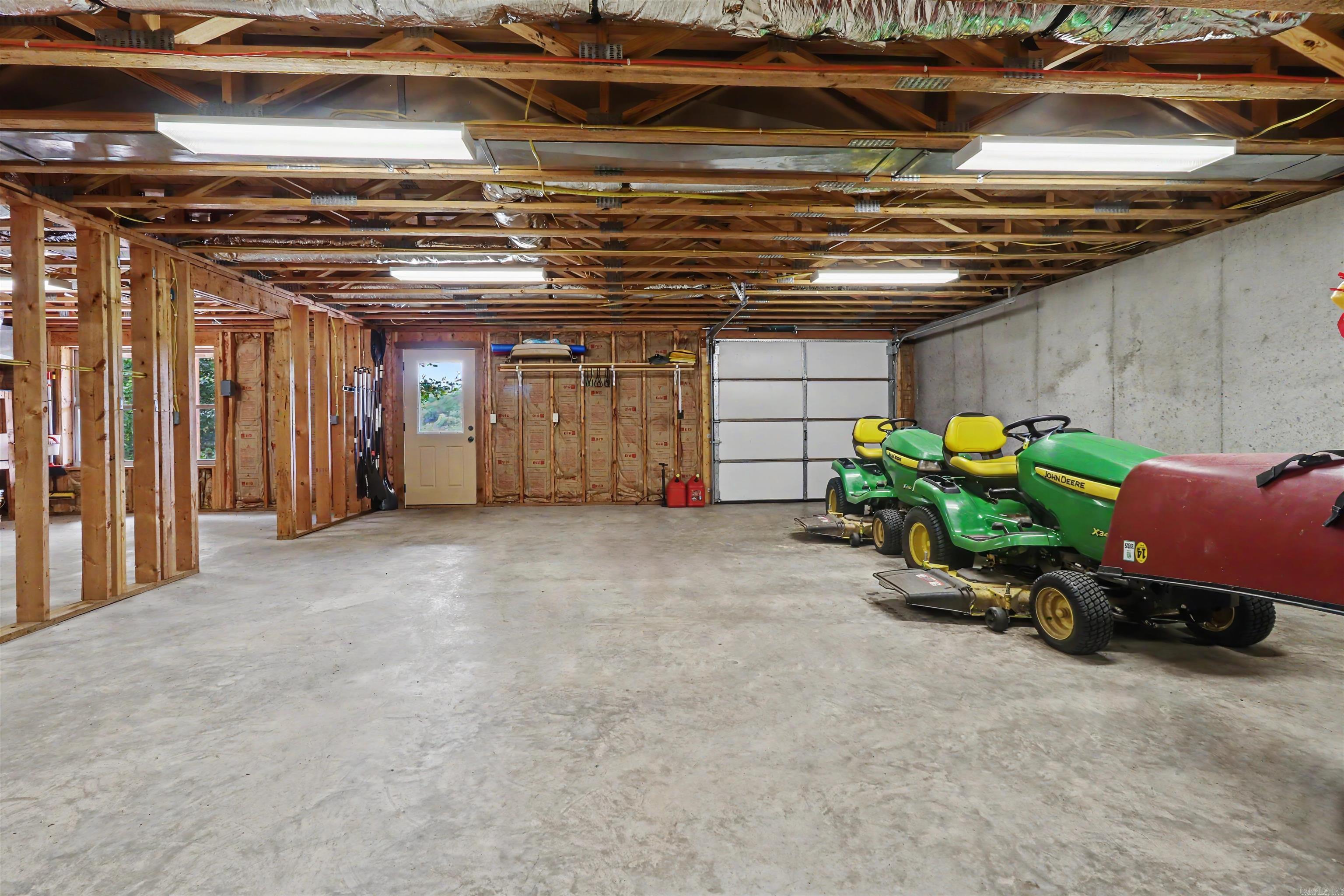 167 Bella Vista Rd Road Berryville, AR 72616