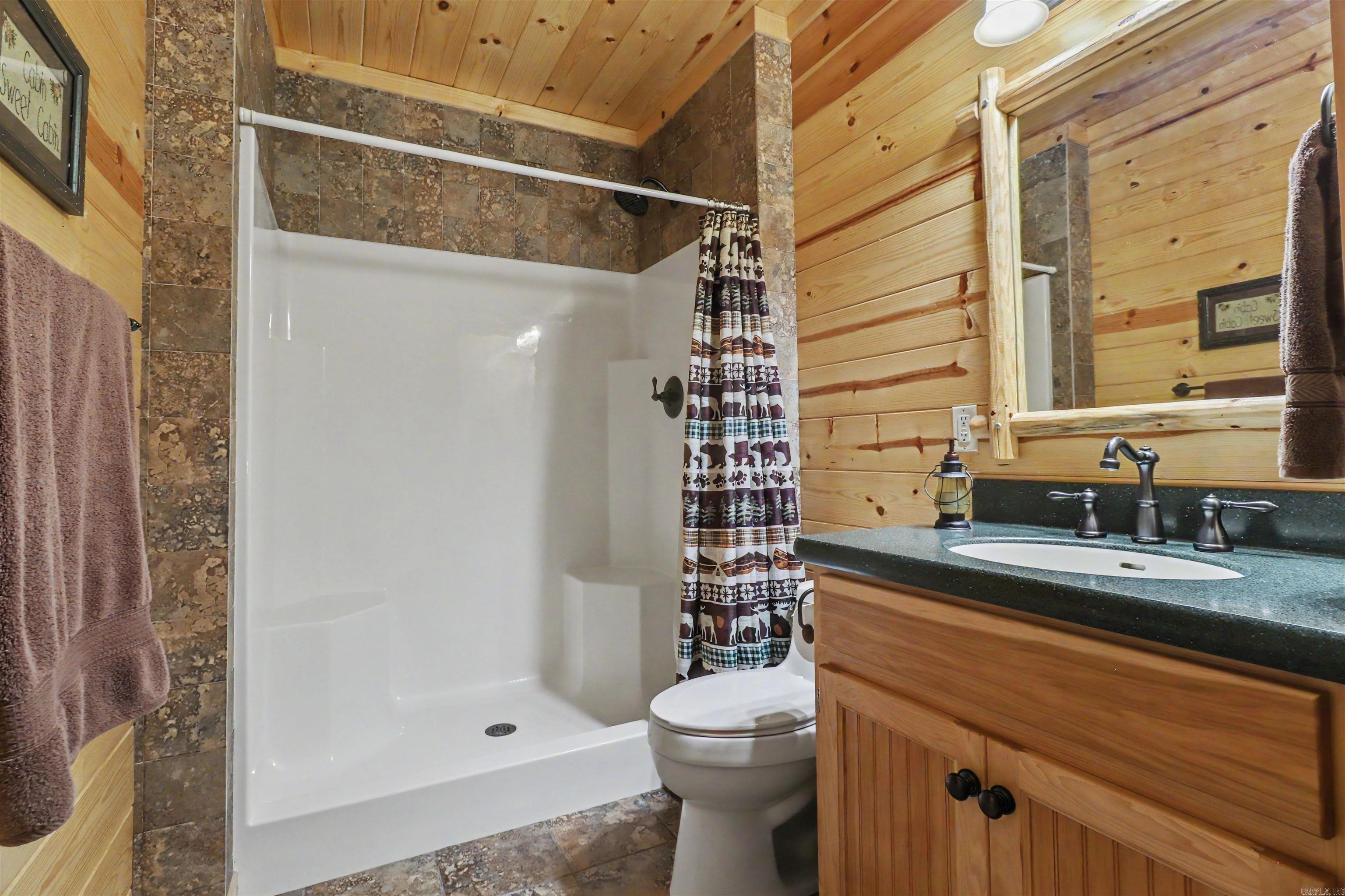 167 Bella Vista Rd Road Berryville, AR 72616