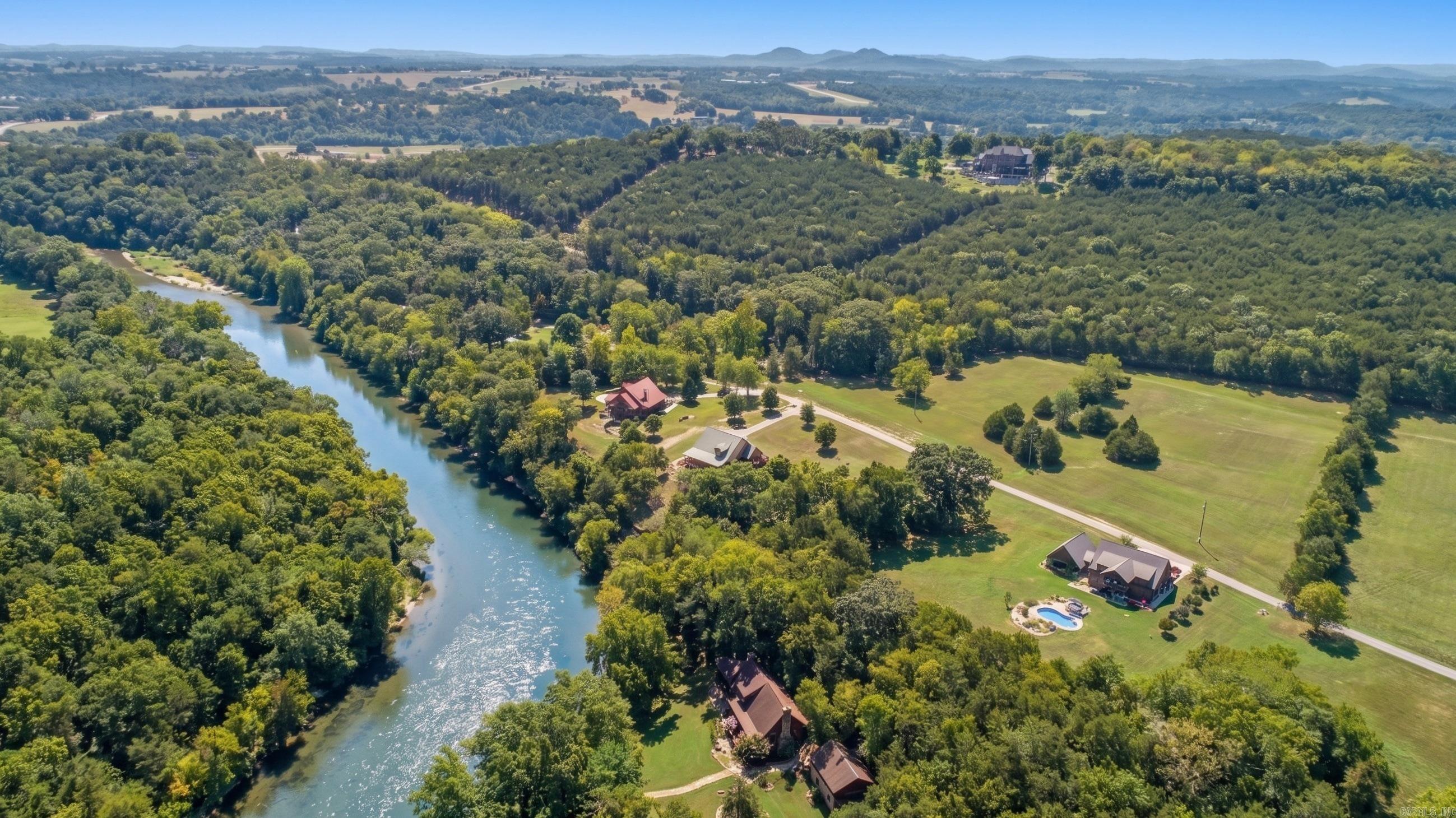 167 Bella Vista Rd Road Berryville, AR 72616