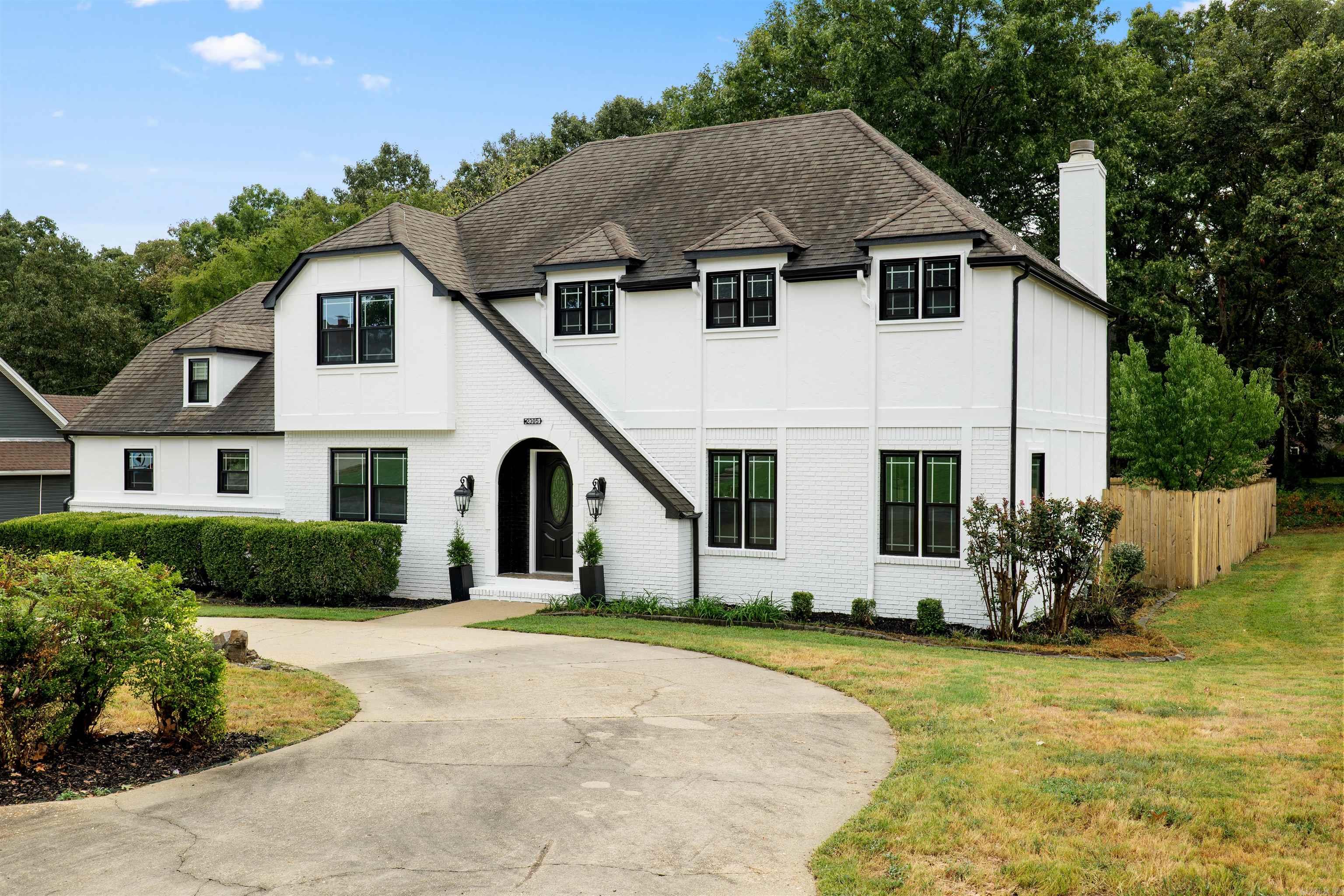 2305 Paula Dr Jonesboro, AR 72404
